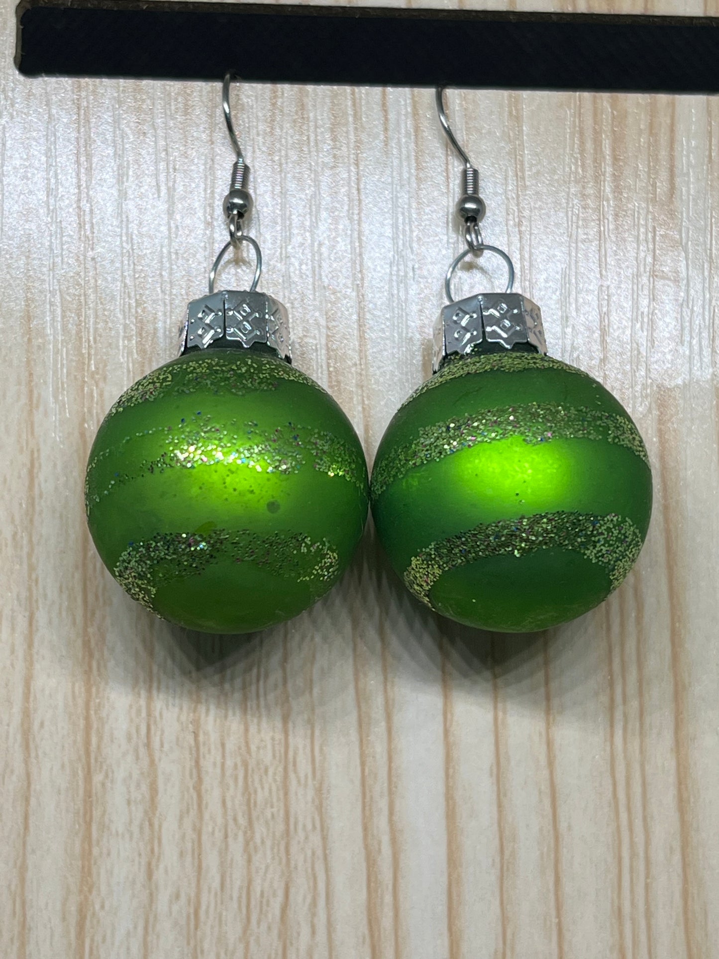 Ornament earrings C156
