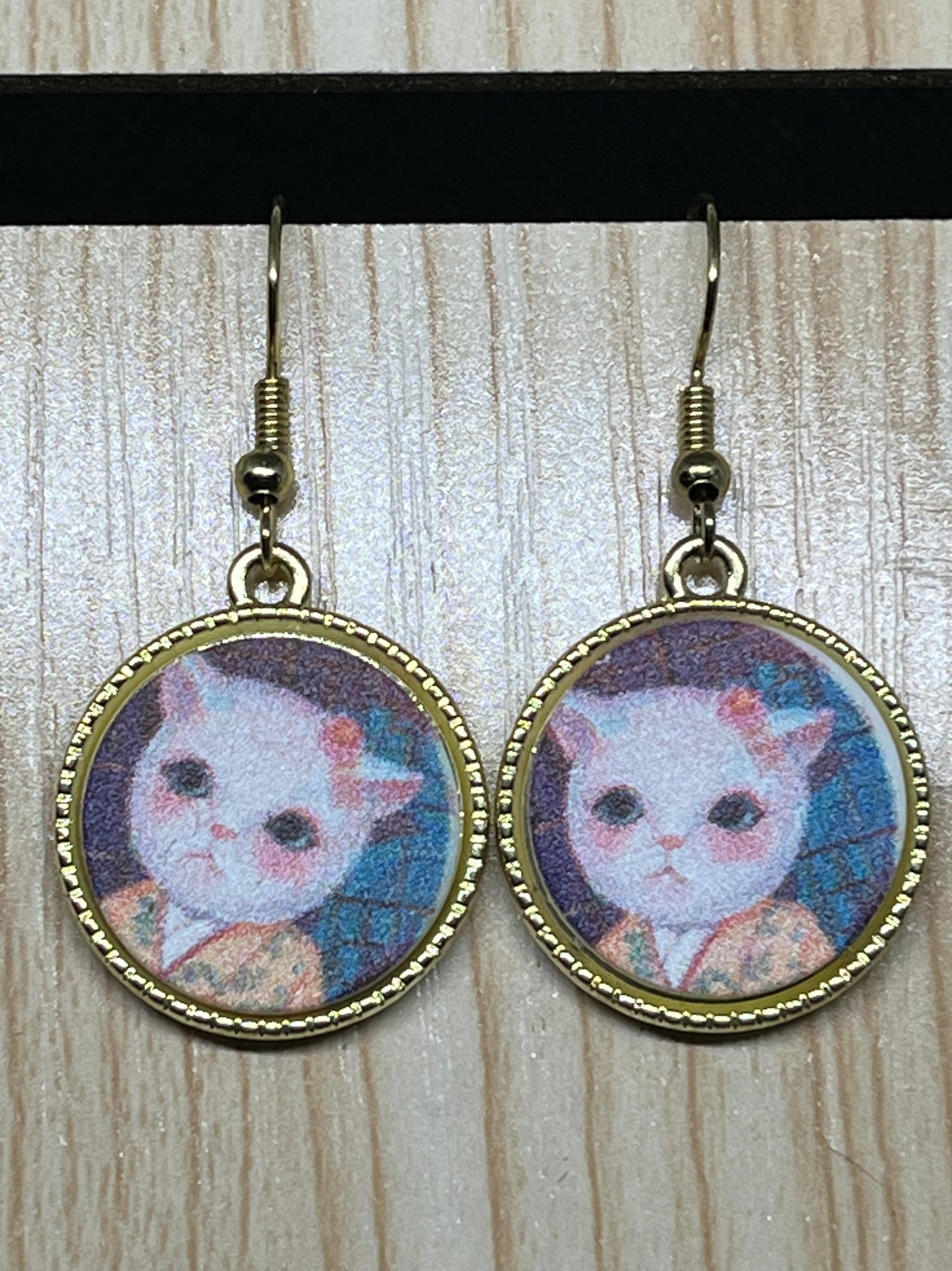Cat earrings E378