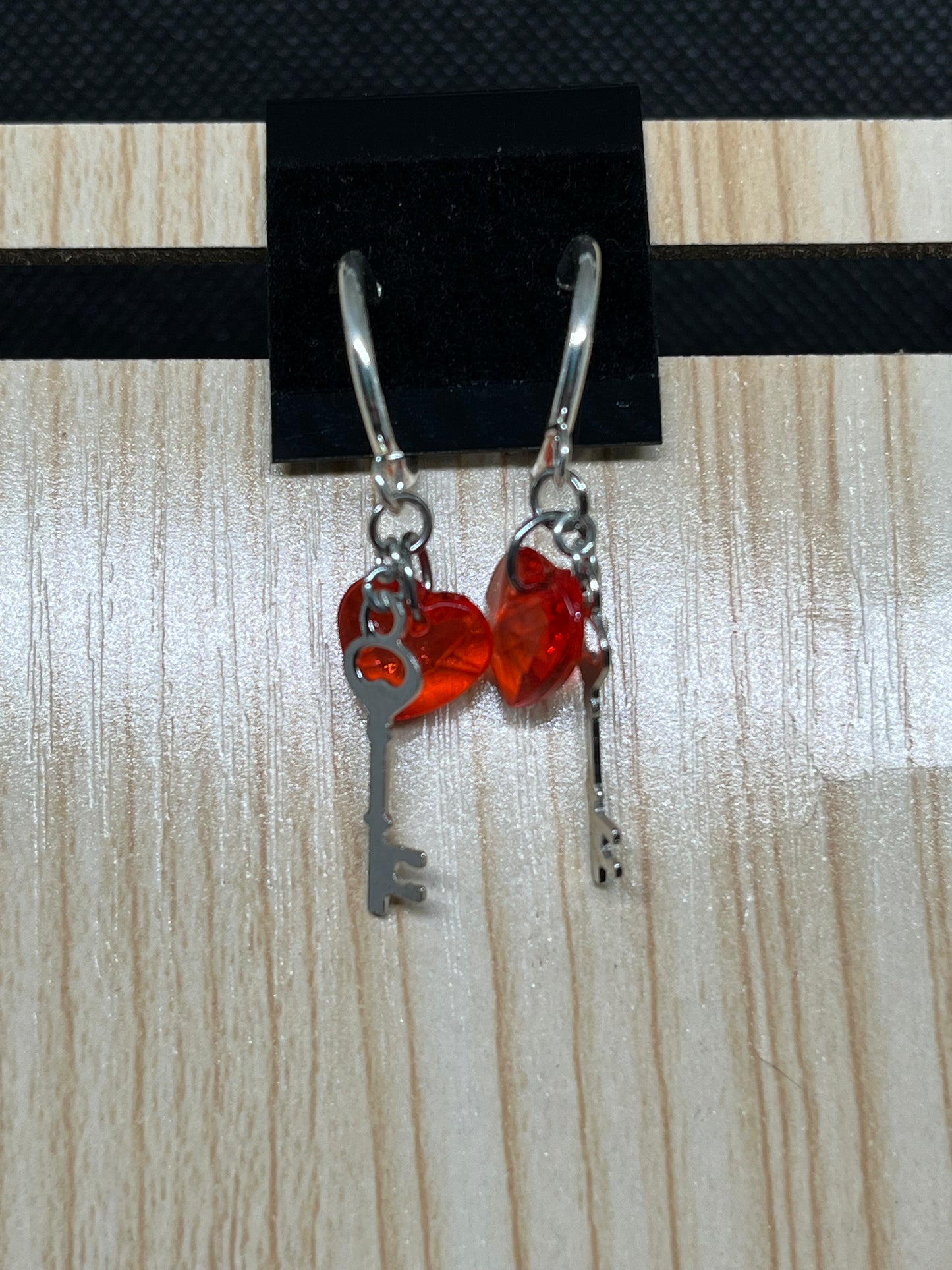 Heart earrings E570
