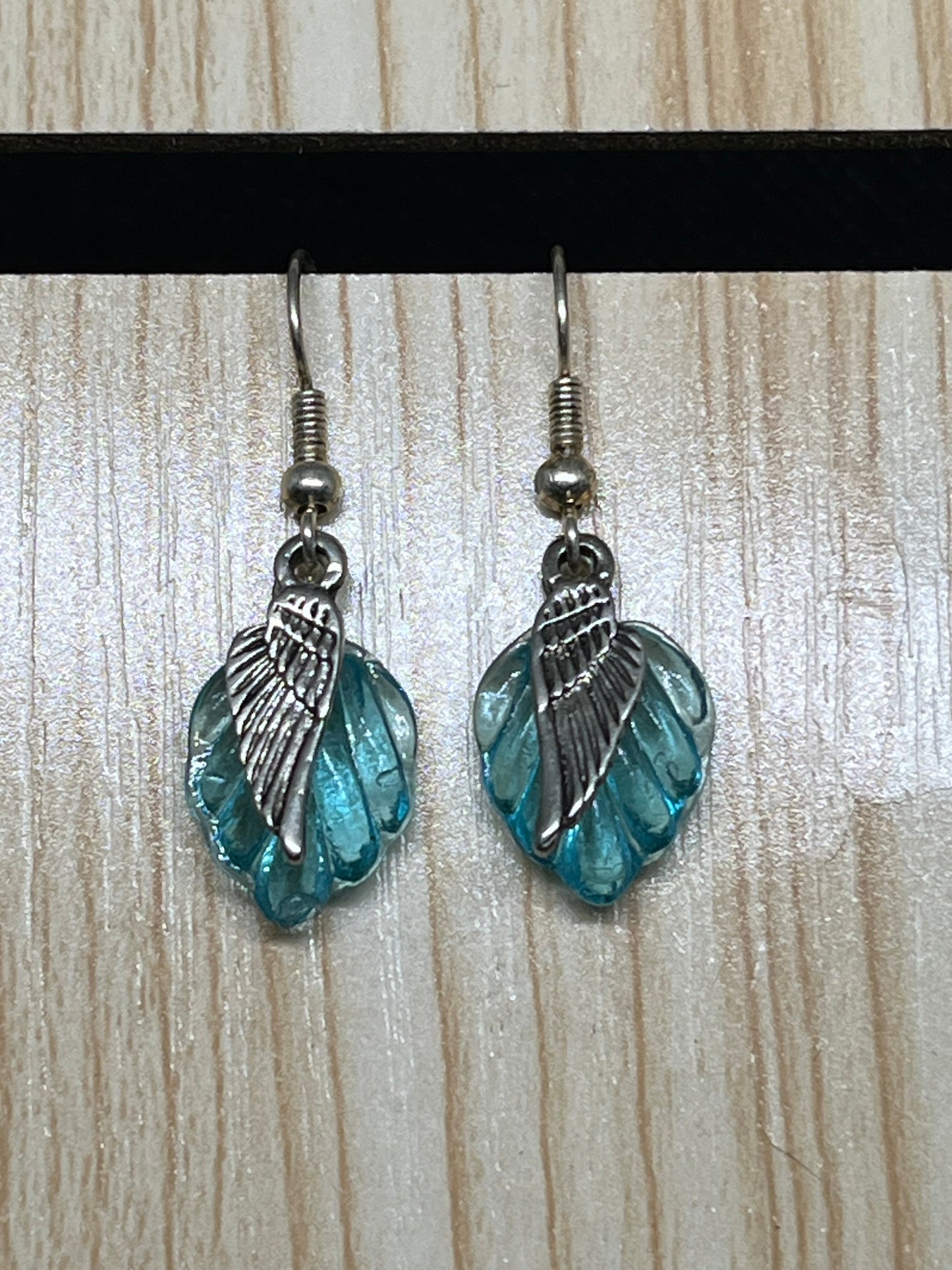 Wing earrings E484
