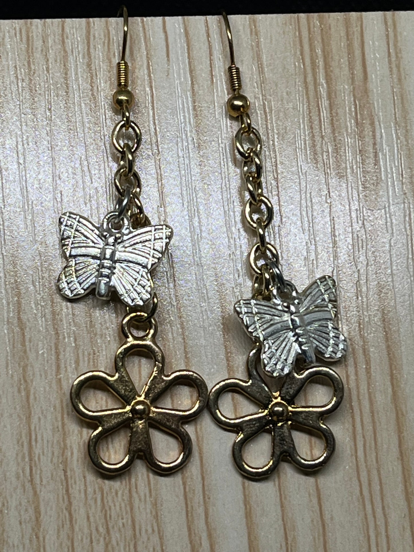 Butterfly earrings E262