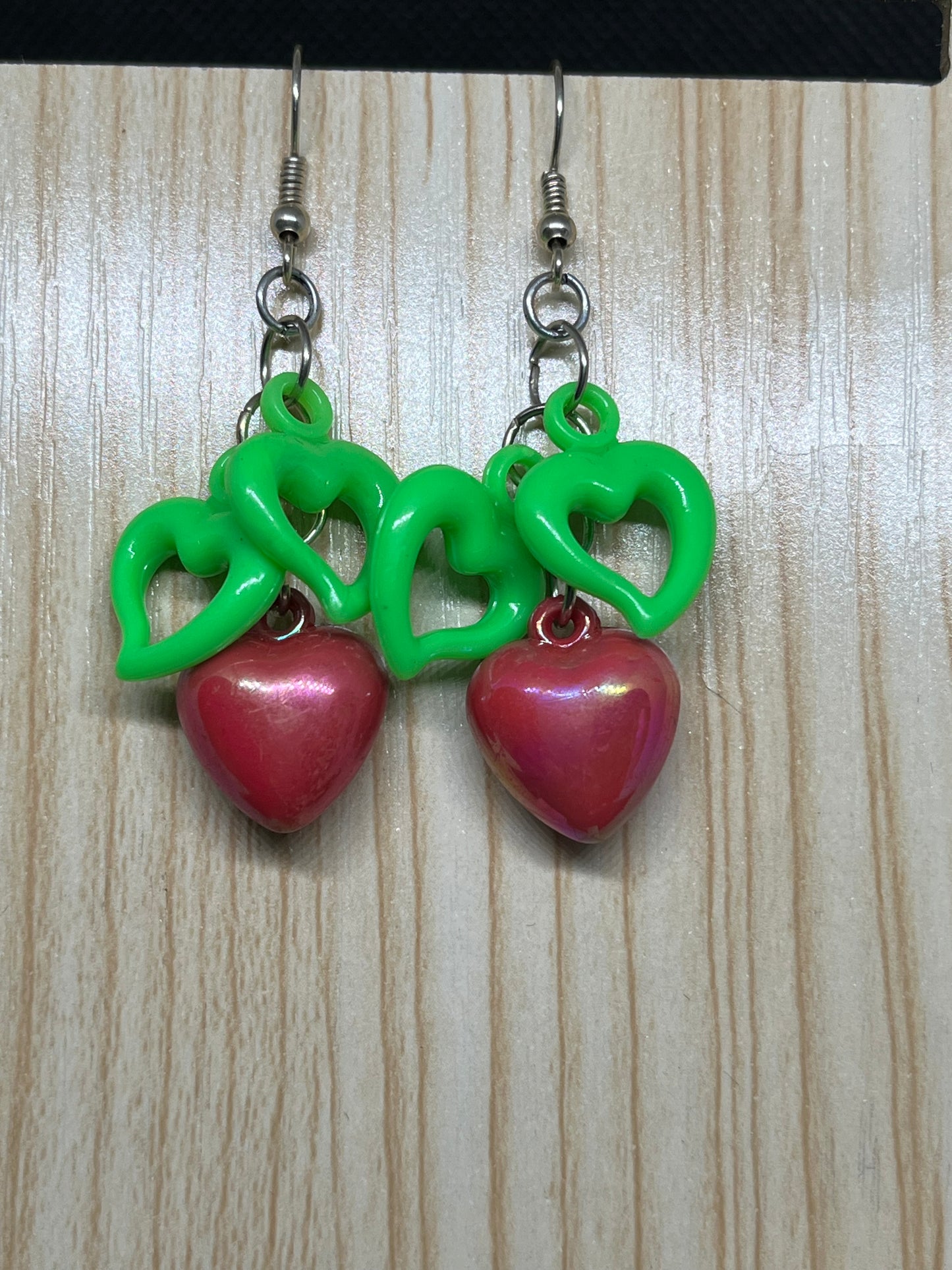 Heart earrings E566