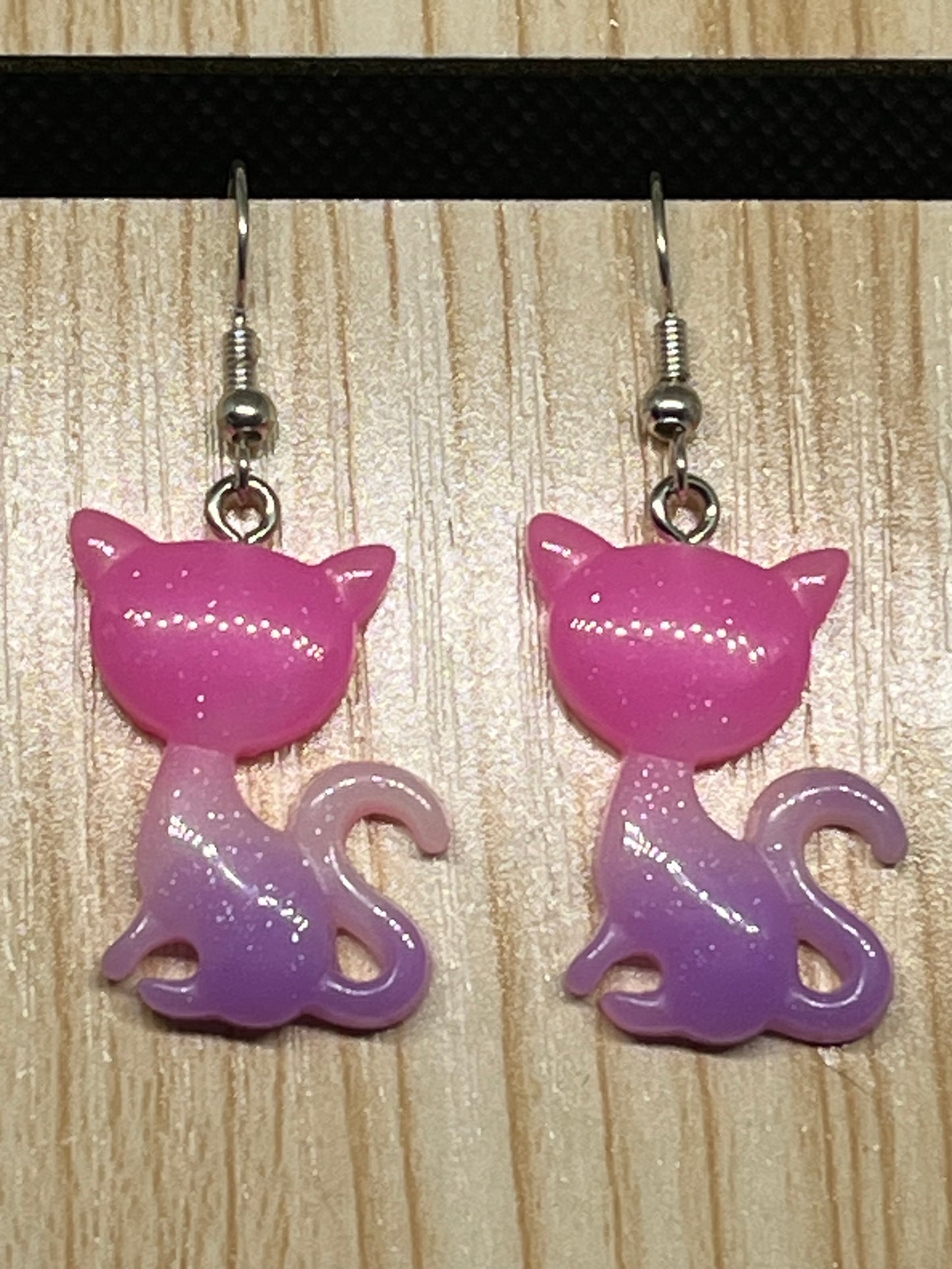 Cat earrings E356