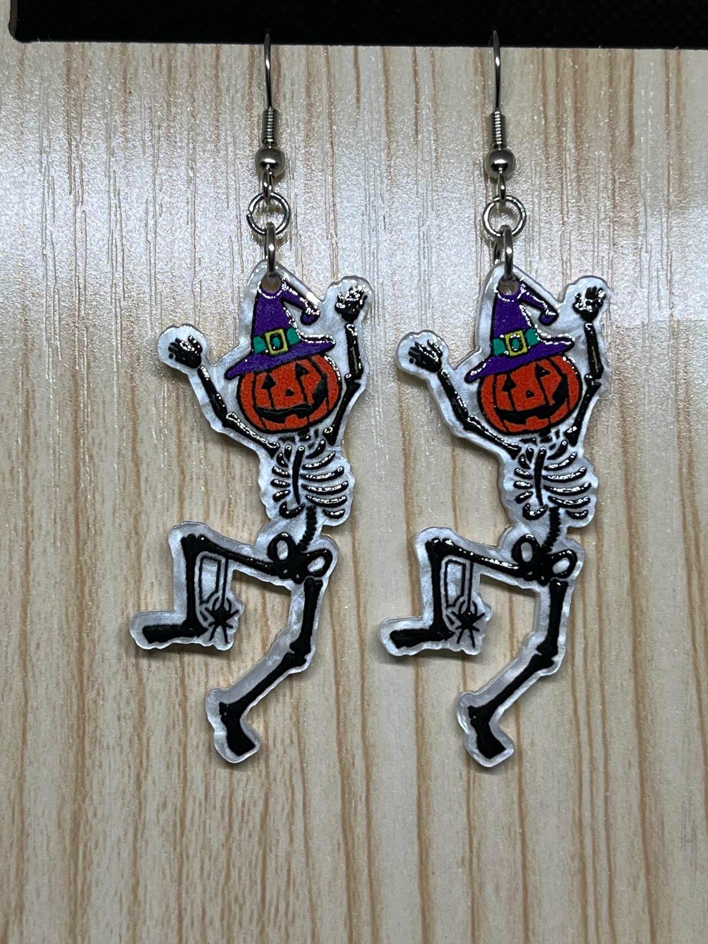 Pumpkin head skeleton H193