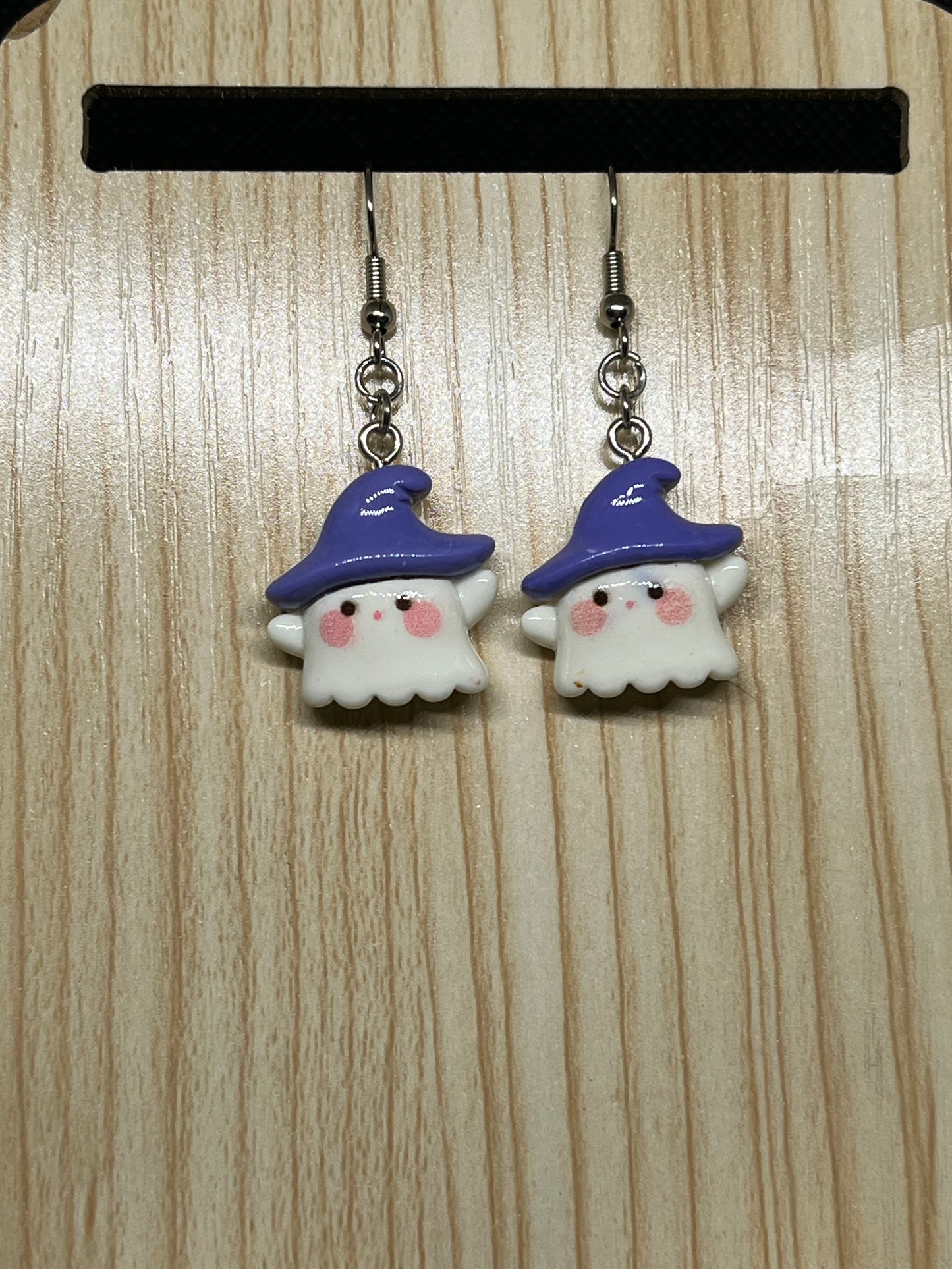 Ghost earrings H180