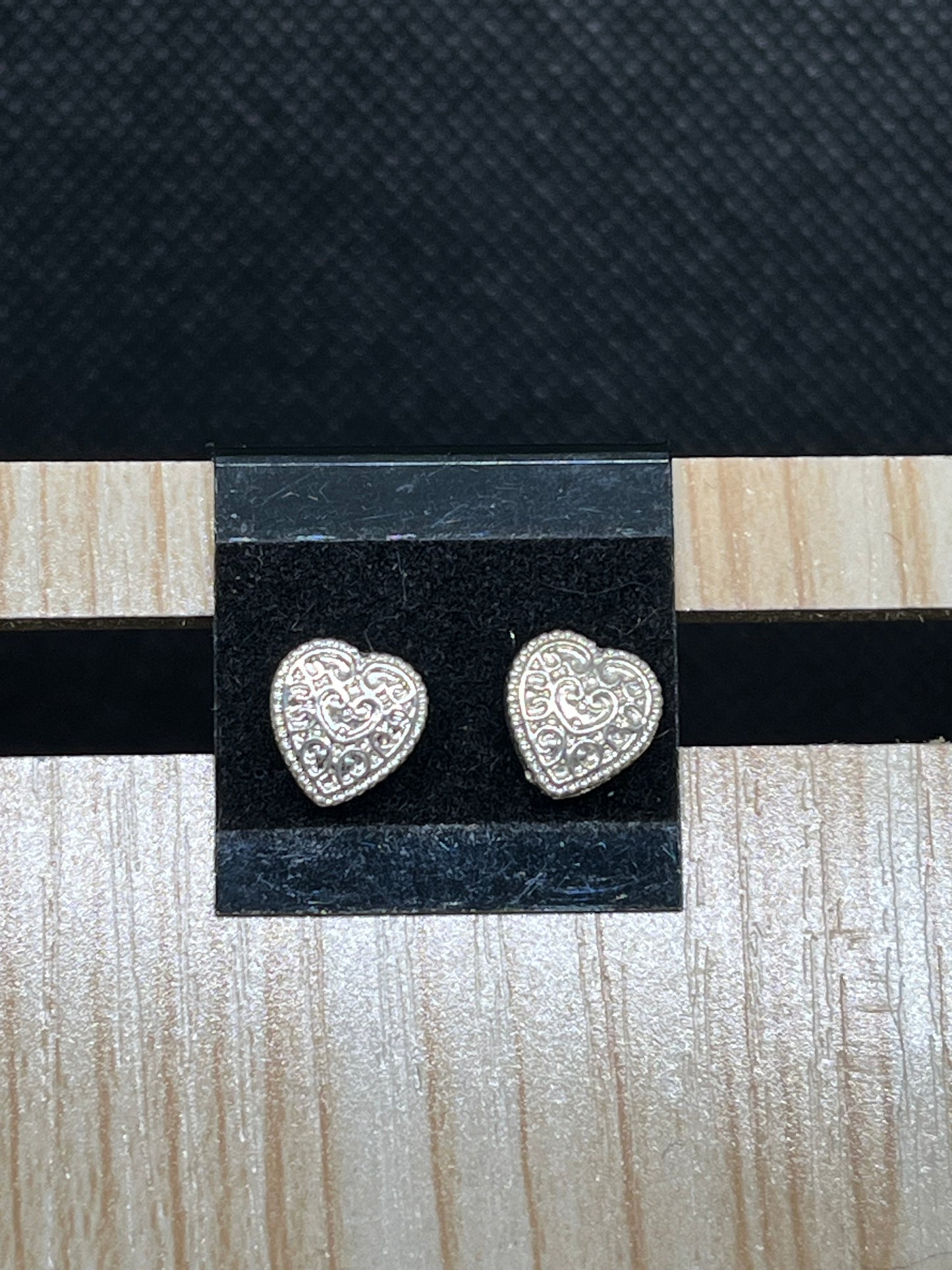 Heart earrings E526
