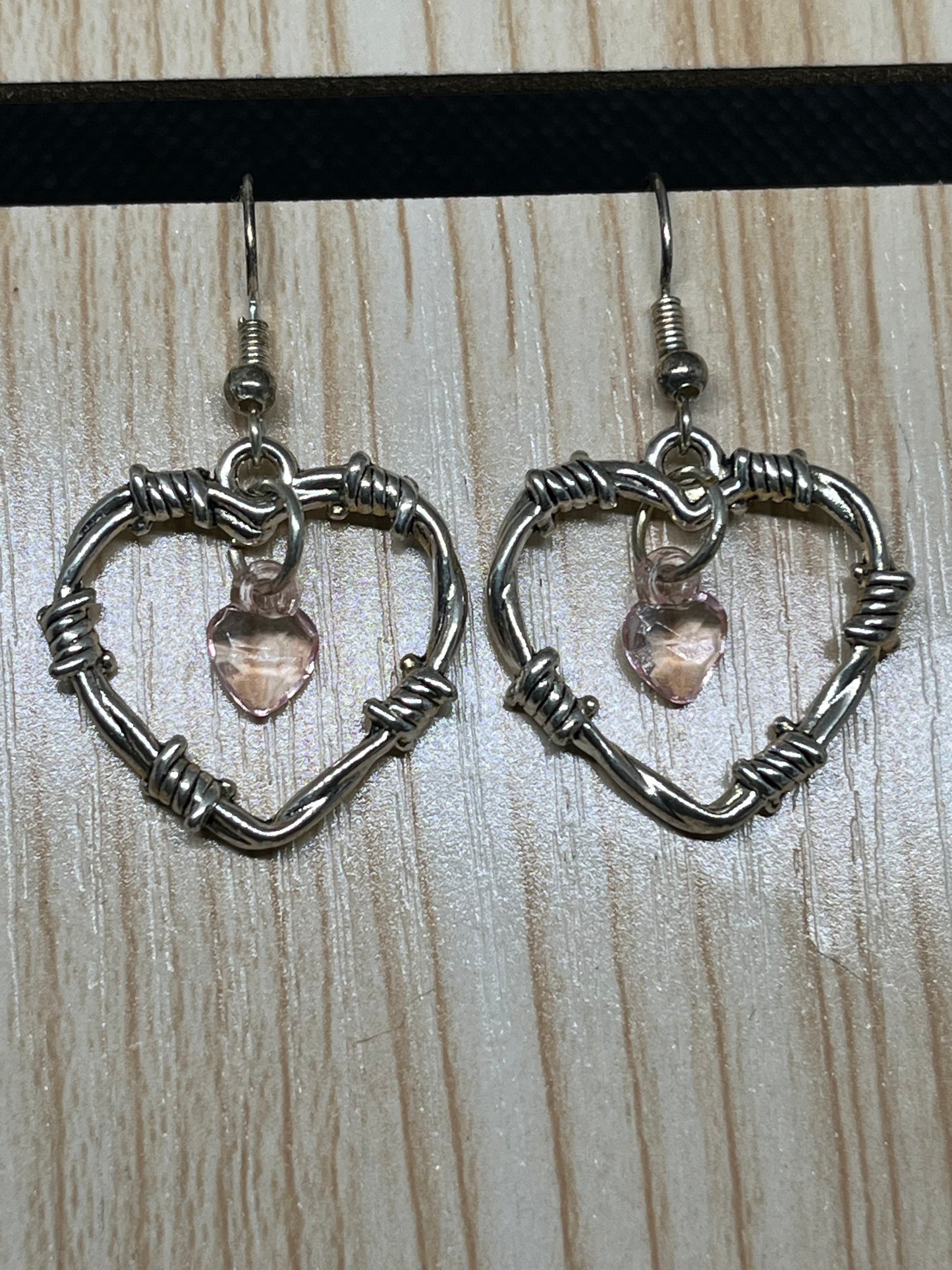 Heart earrings E586