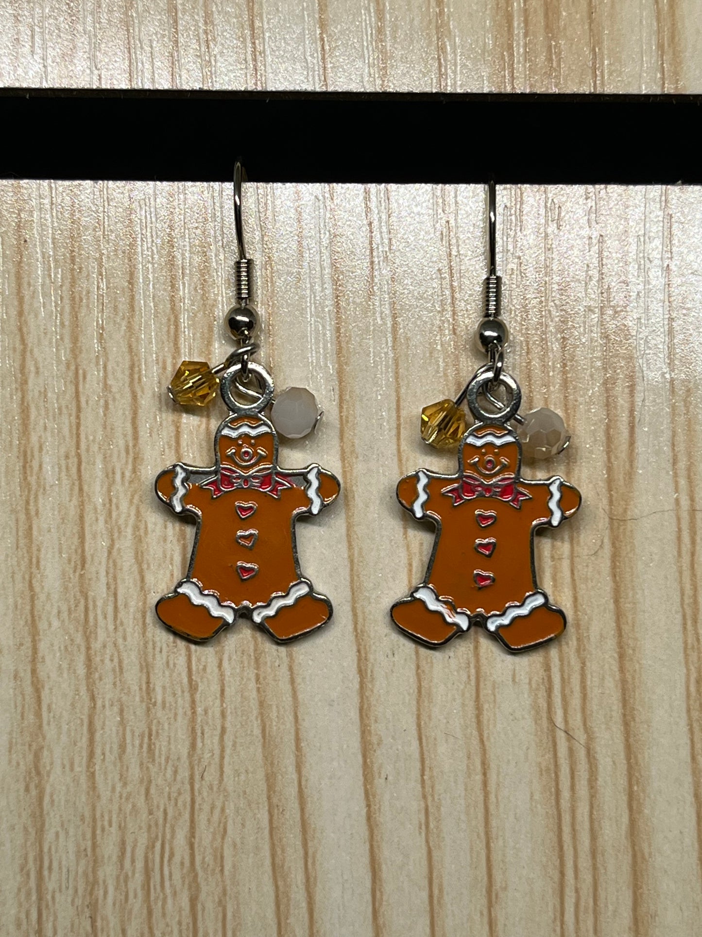 Gingerbread man earrings C73