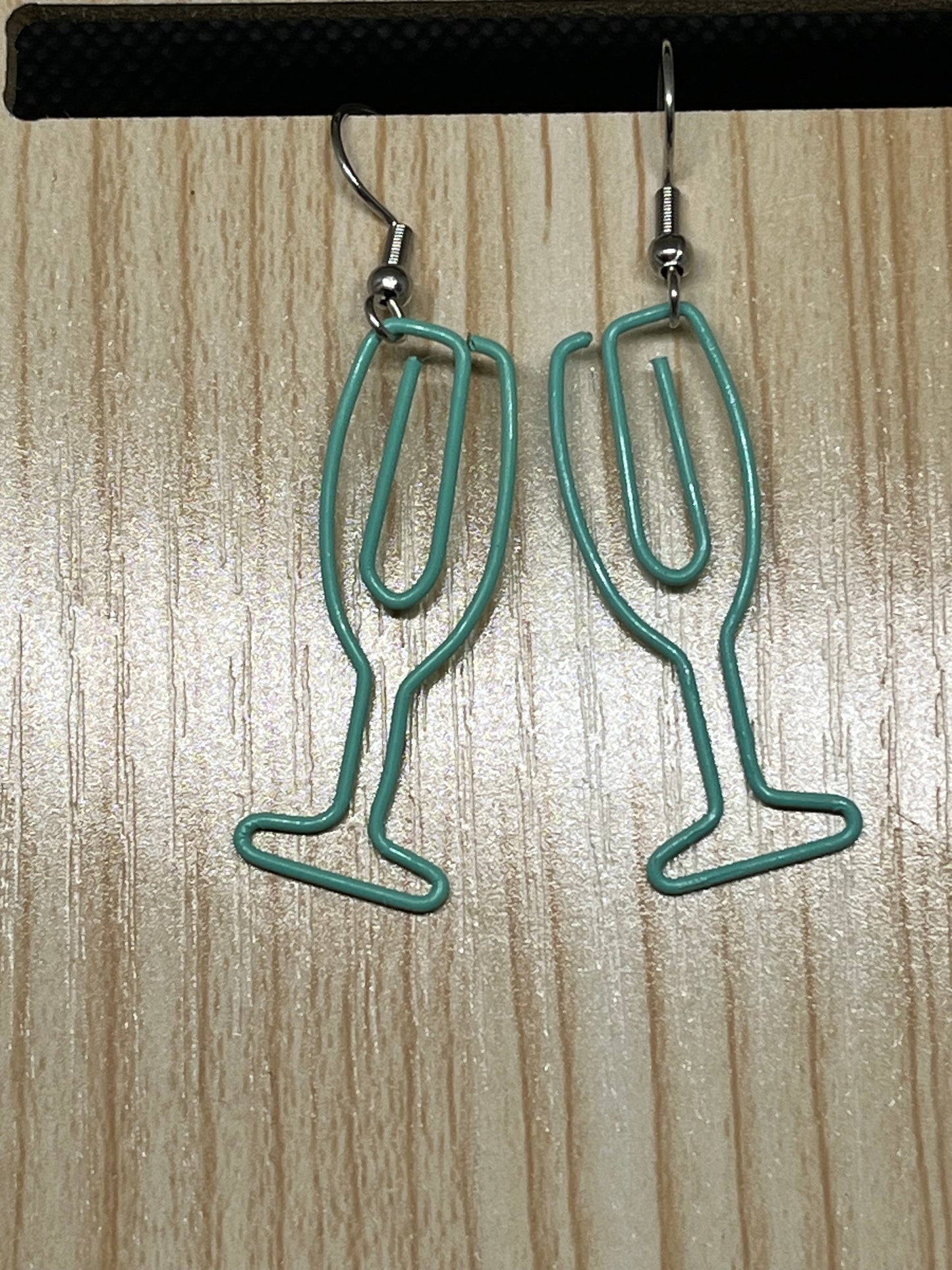 Wine glass earrings E47