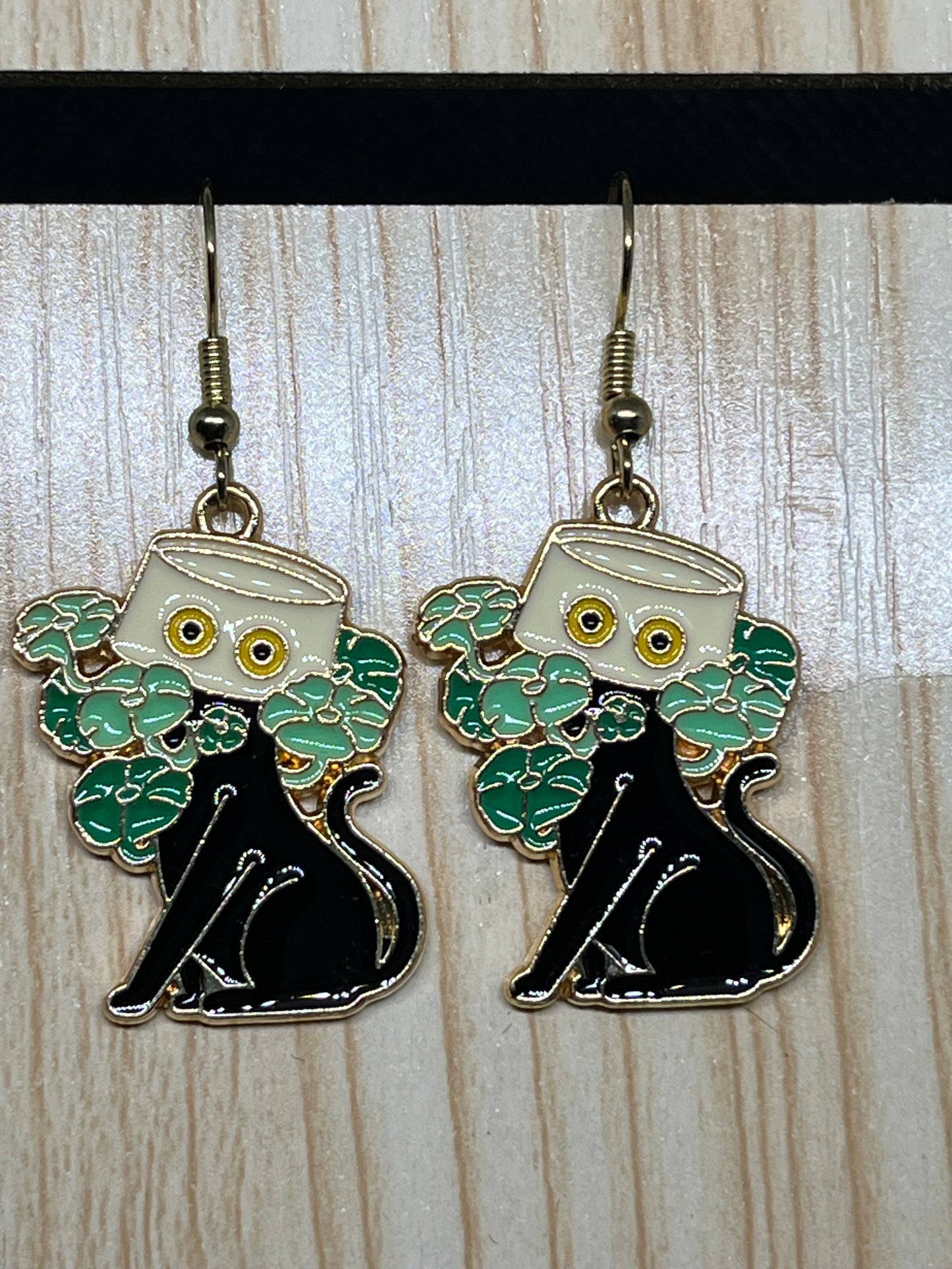 Cat earrings E387