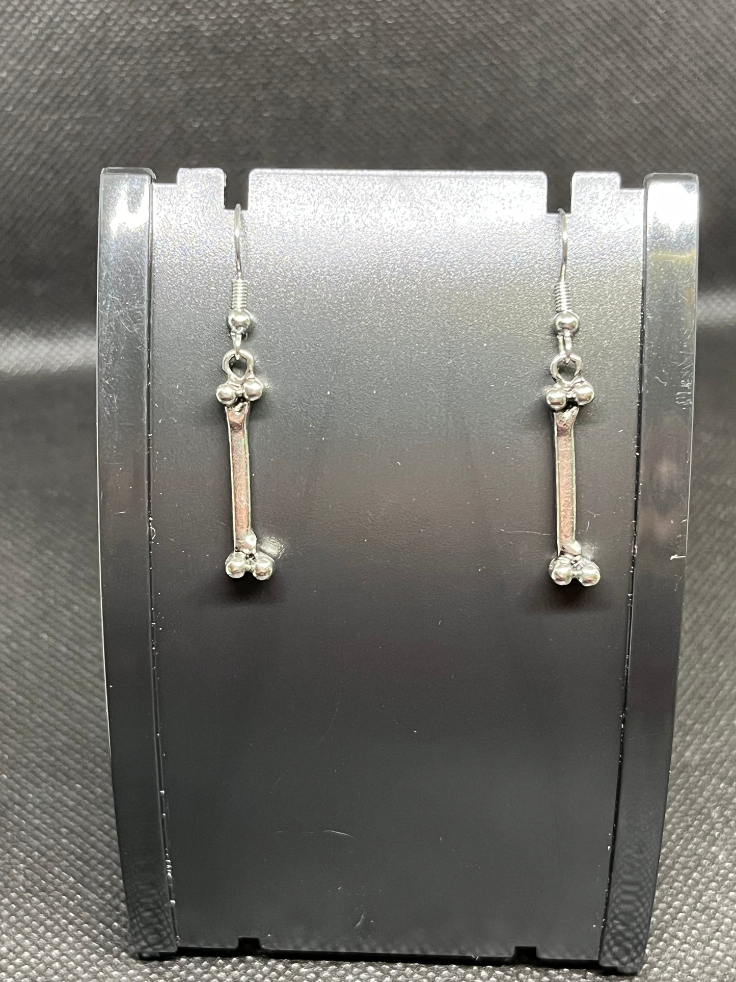 Bone earrings H76
