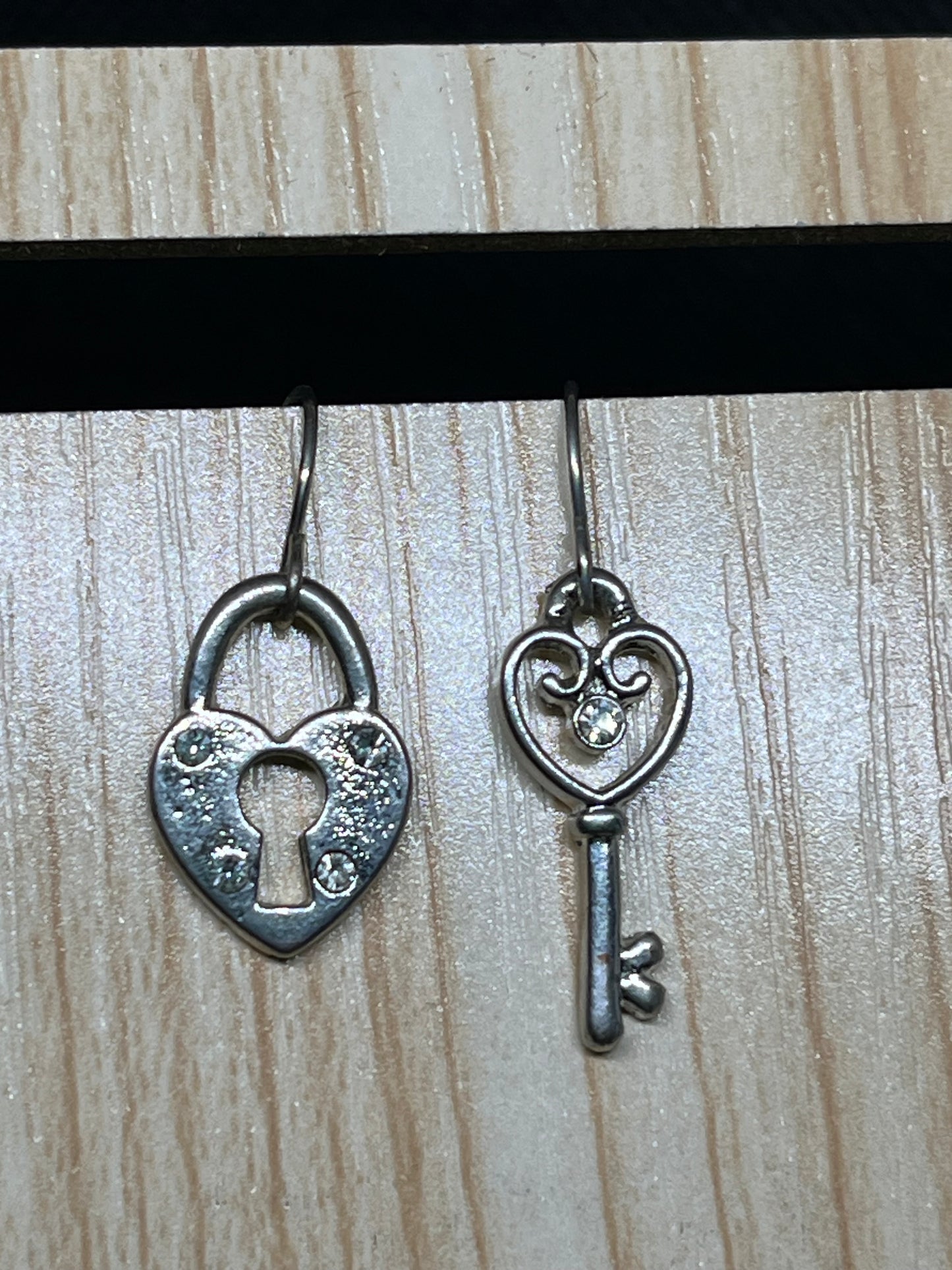 Heart earrings E528