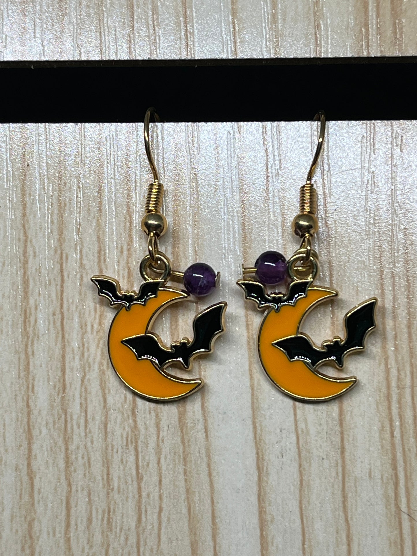 Bat and moon earrings H202