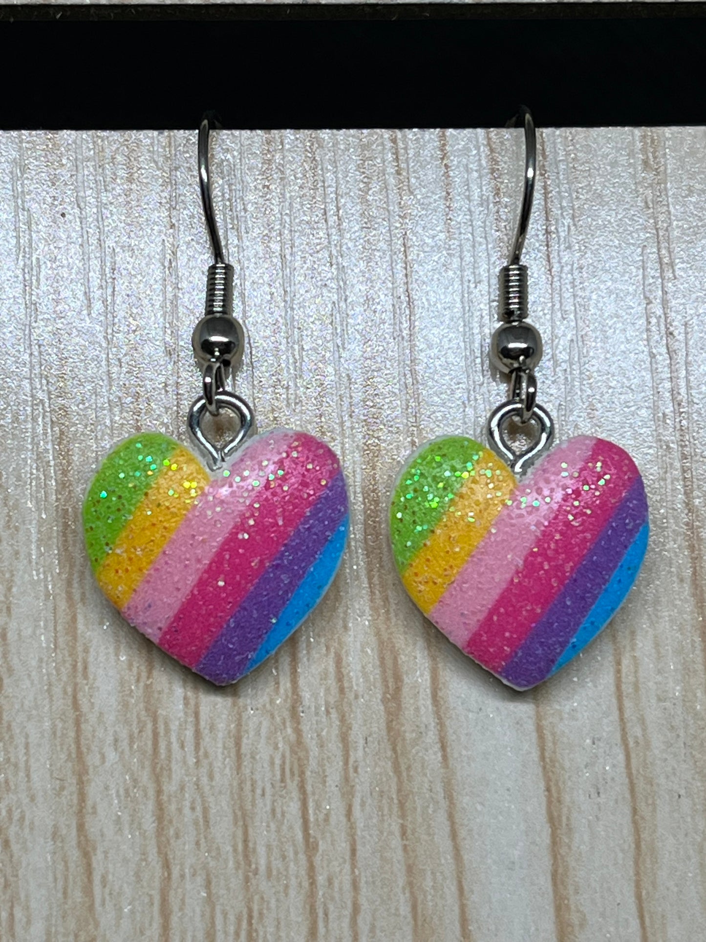 Heart earrings E524