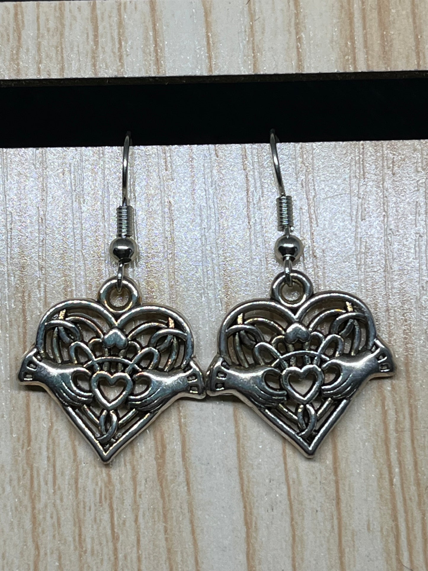 Heart earrings E525
