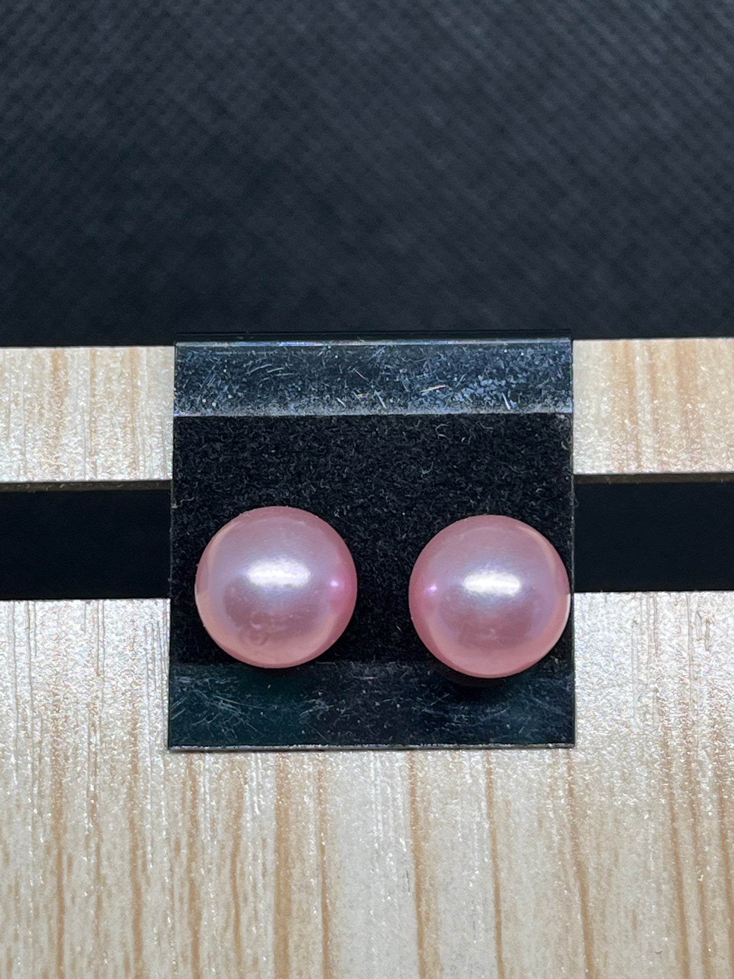 Light pink pearl earrings E908