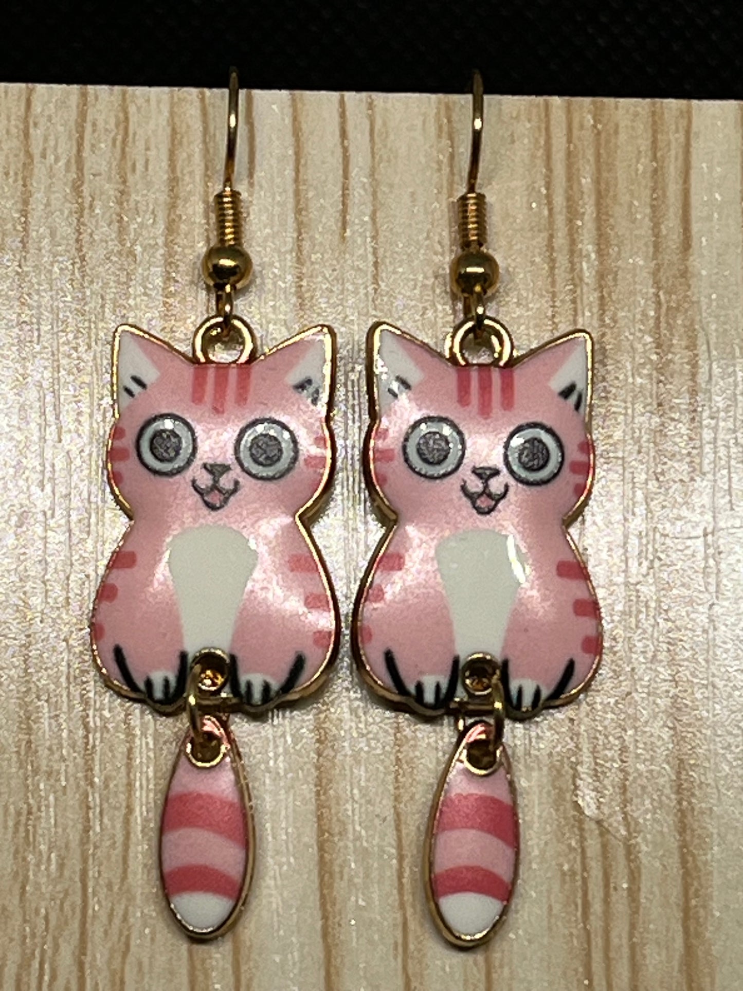 Cat earrings E349