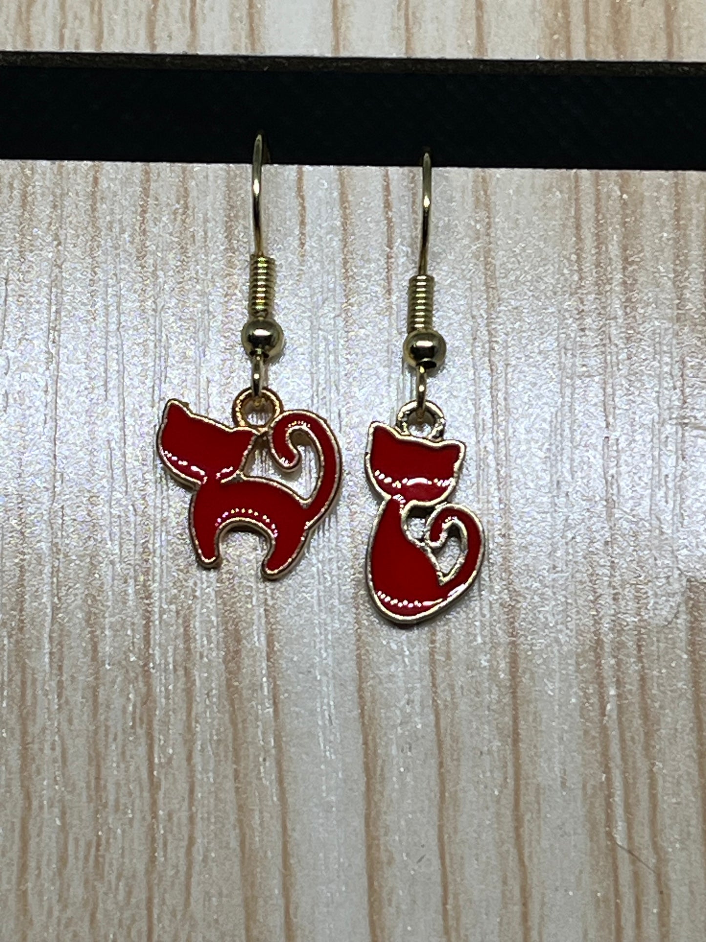 Cat earrings E371