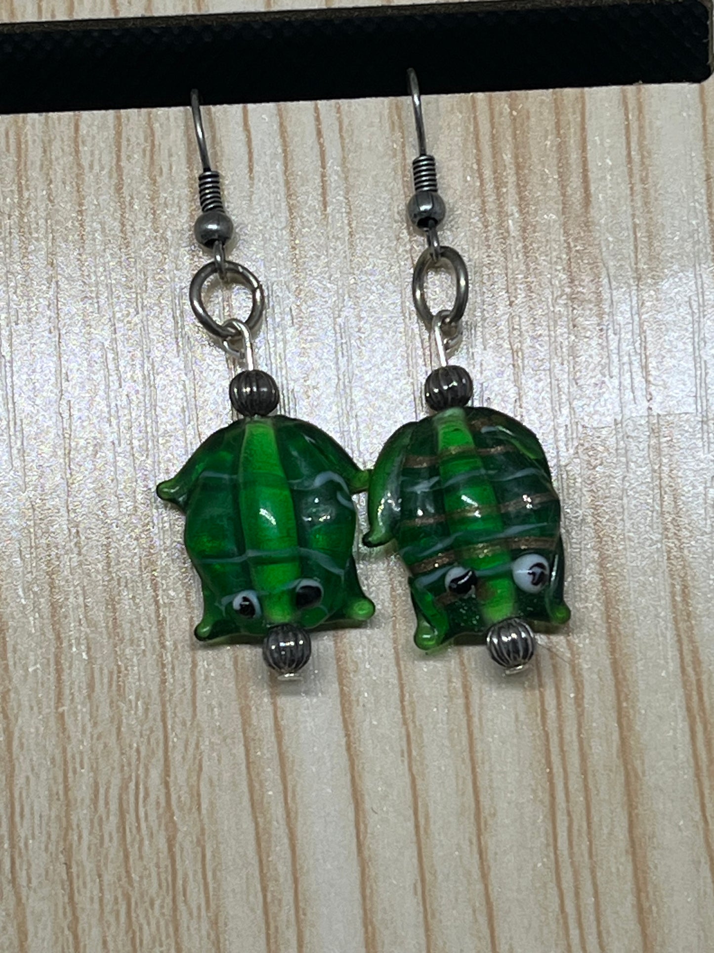 Frog earrings E325