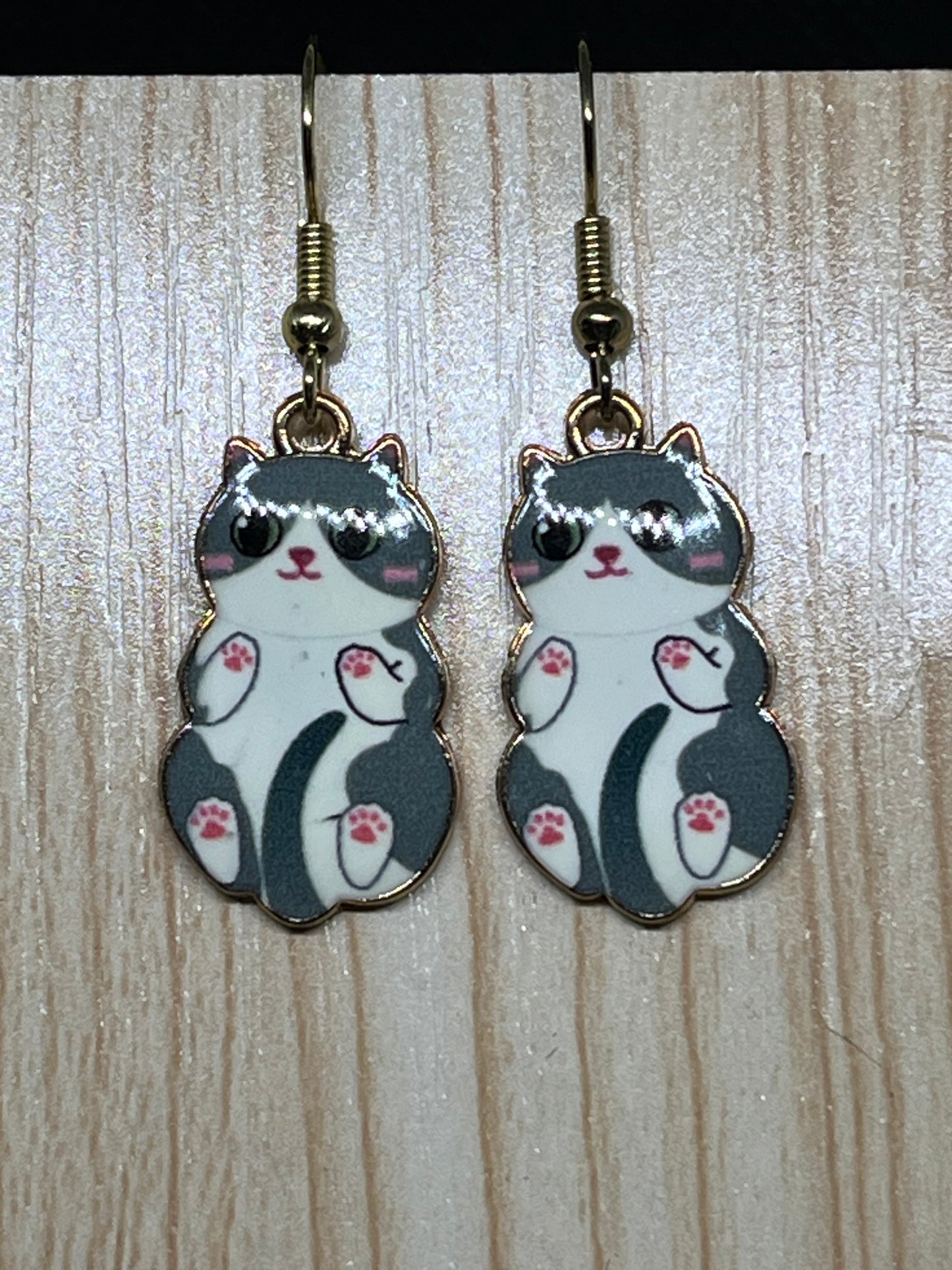 Cat earrings E376