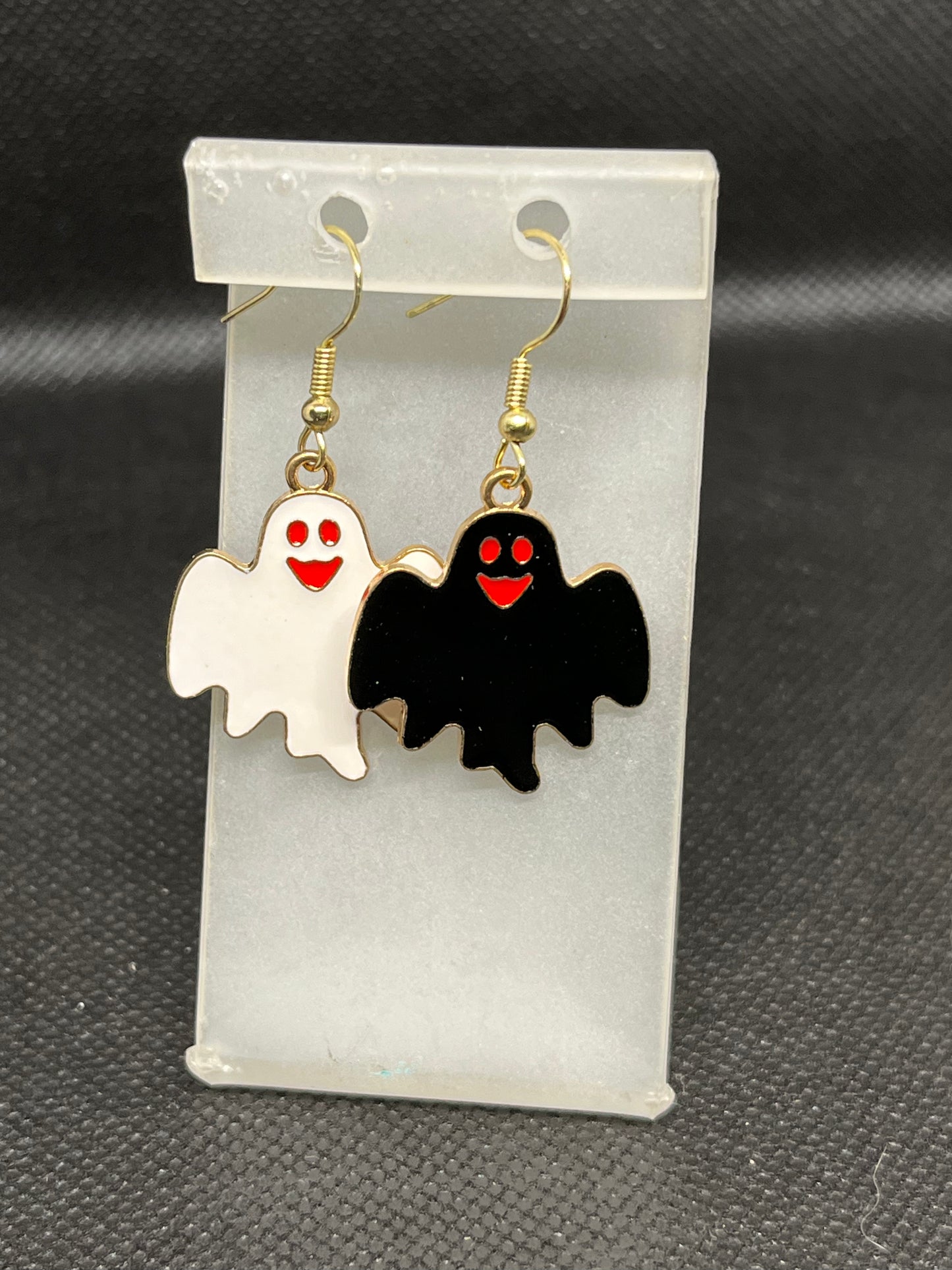 Ghost earrings H103