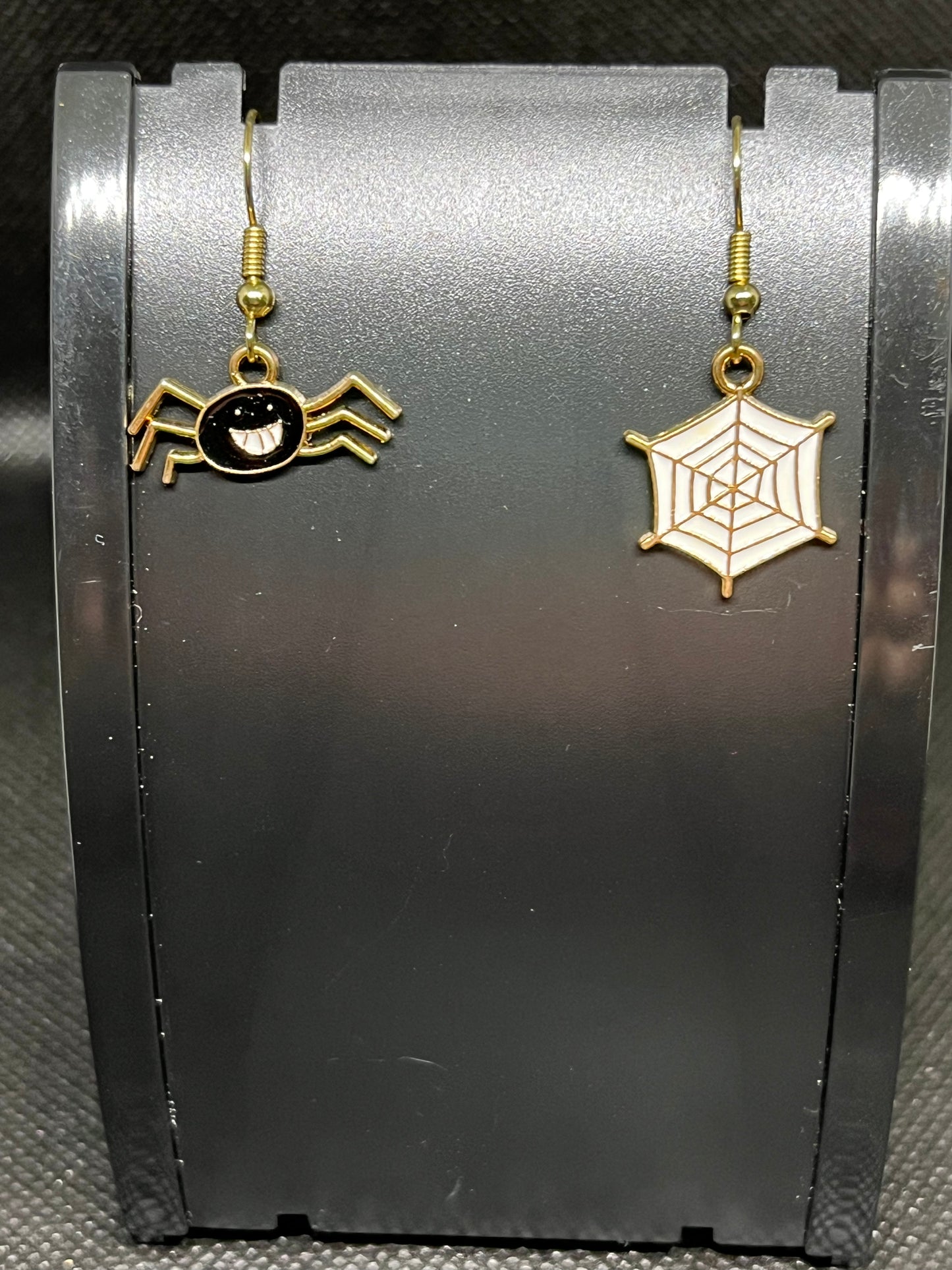 Spider and web earrings H39