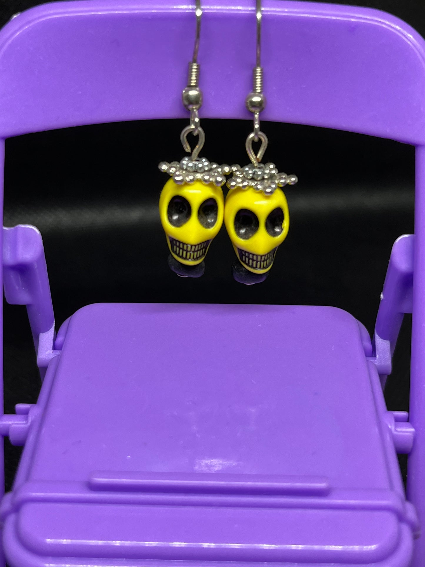 Skull earrings H58