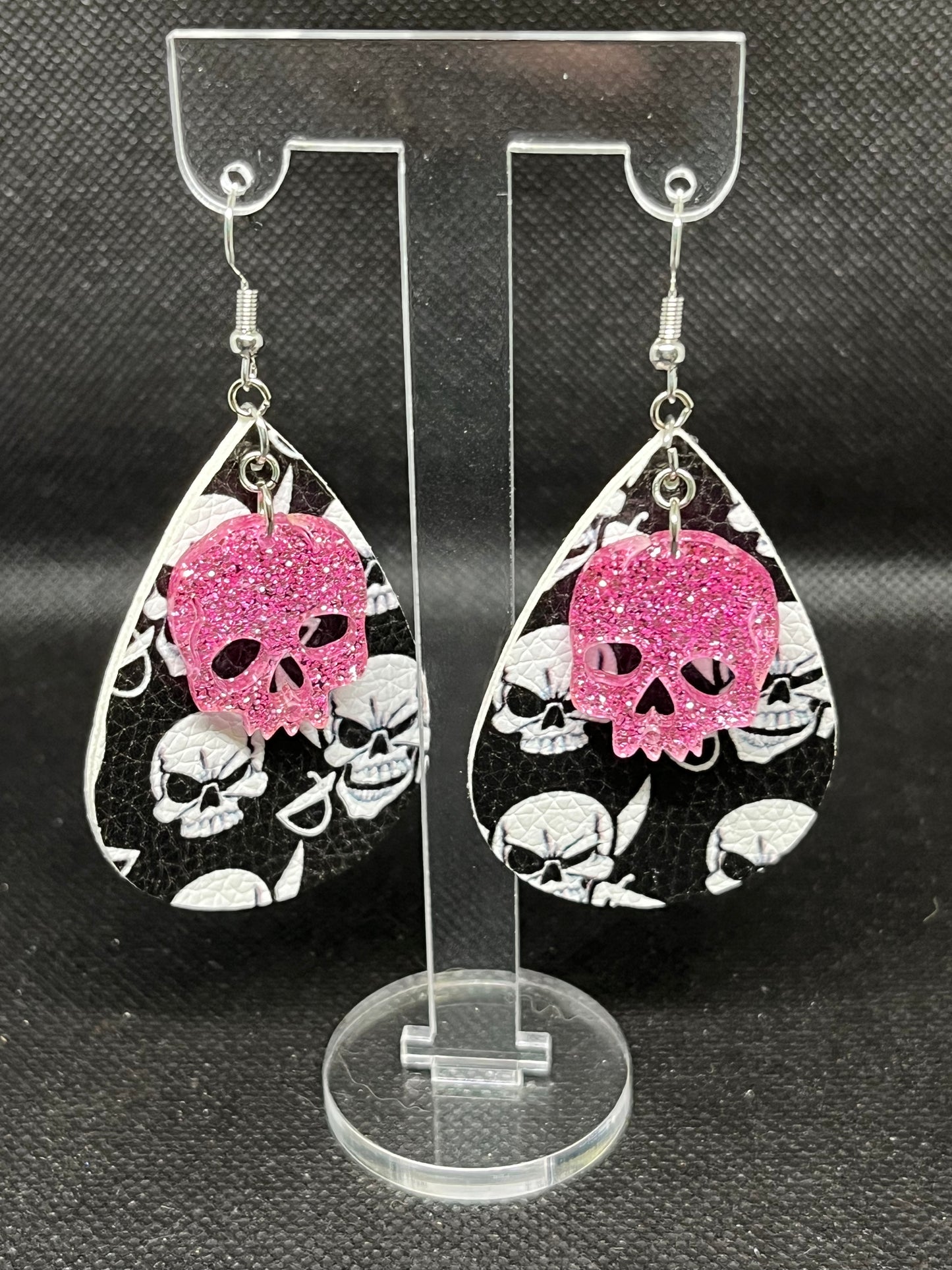 Skull earrings H159