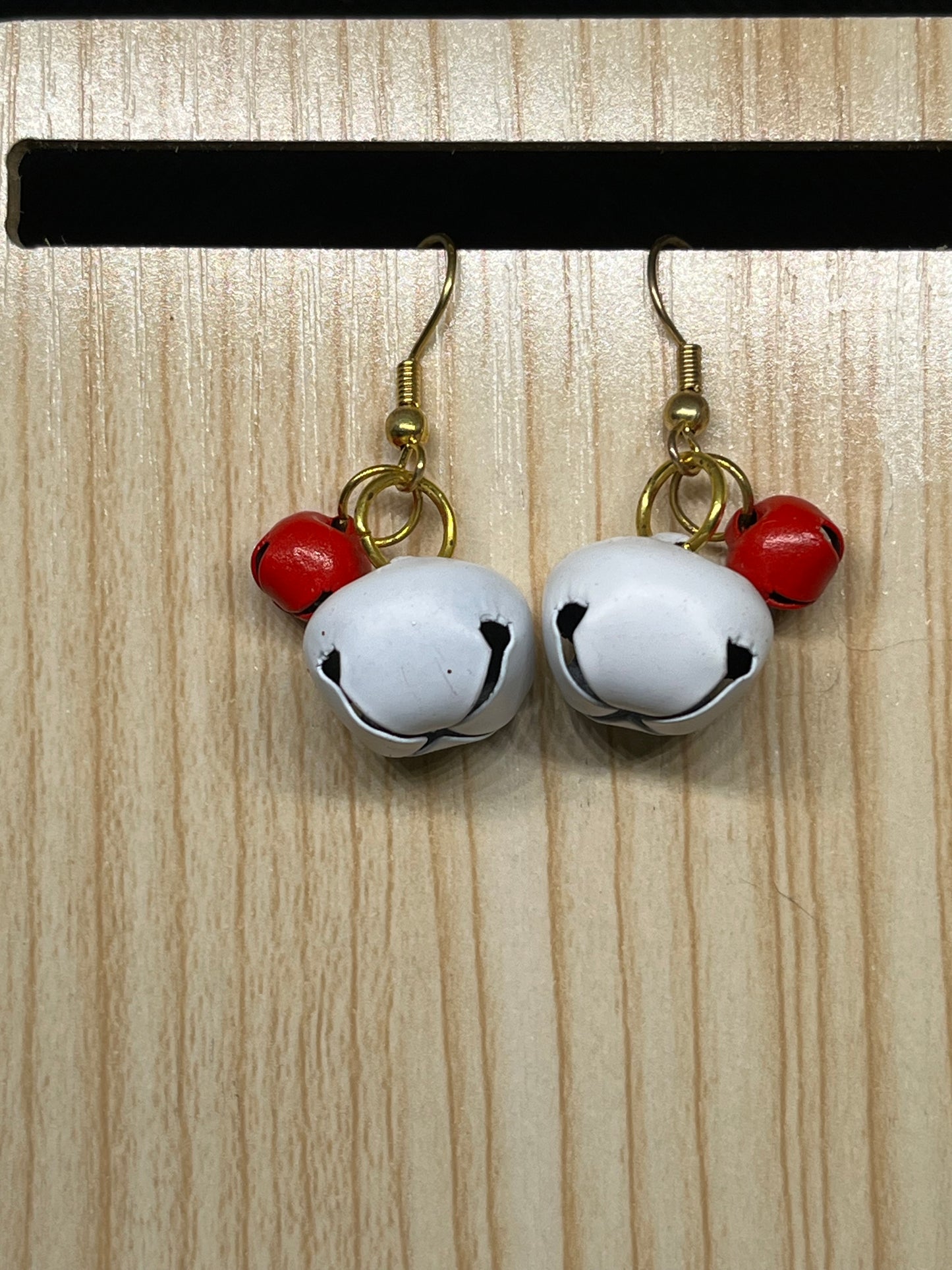 Jingle bell earrings C101