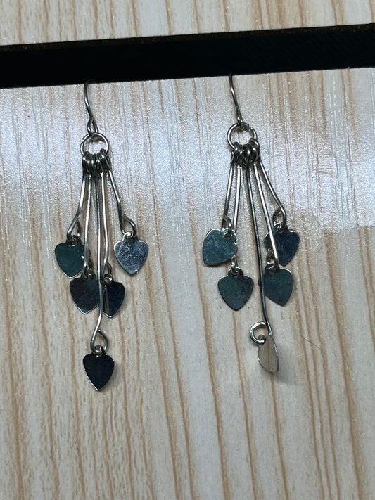 Heart earrings E563