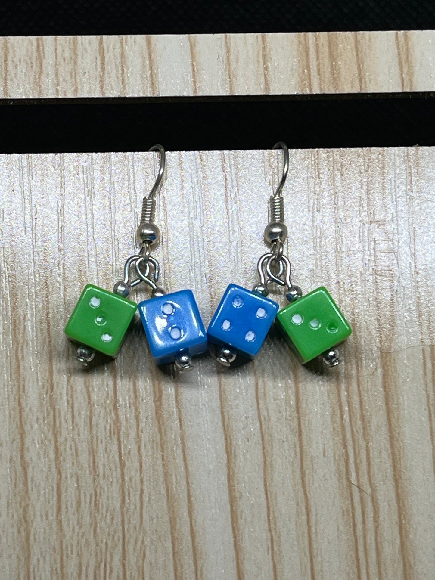Fun earrings E641