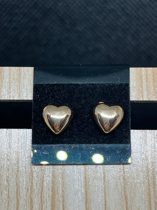 Puffed heart stud earrings E886