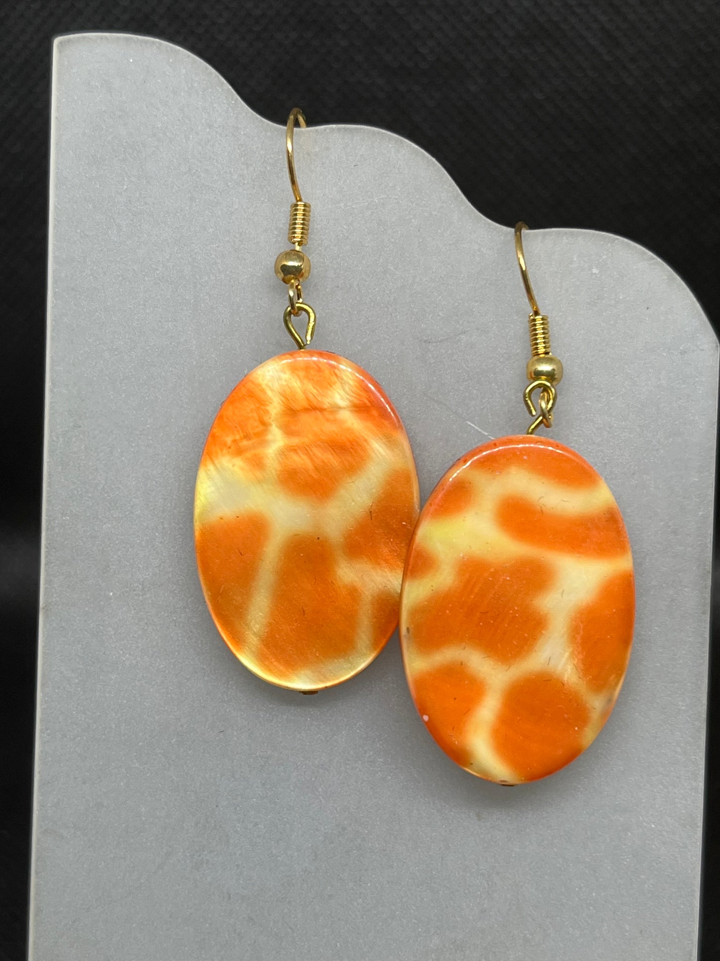 Giraffe pattern earrings E807