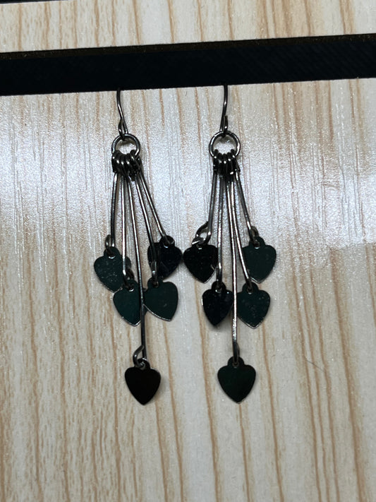 Heart earrings E562