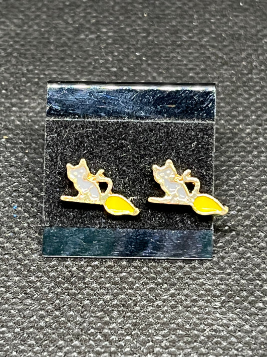 Grey cat earrings H219