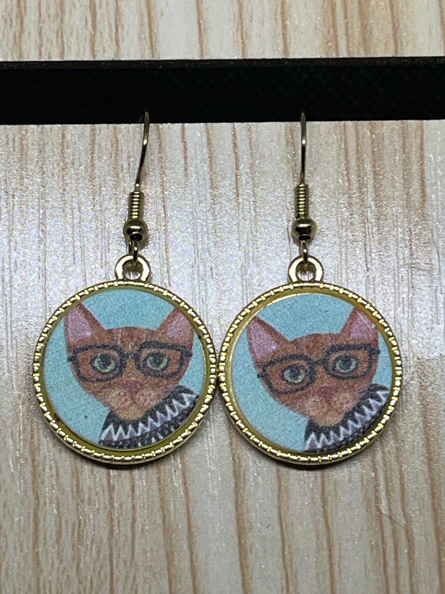 Cat earrings E380