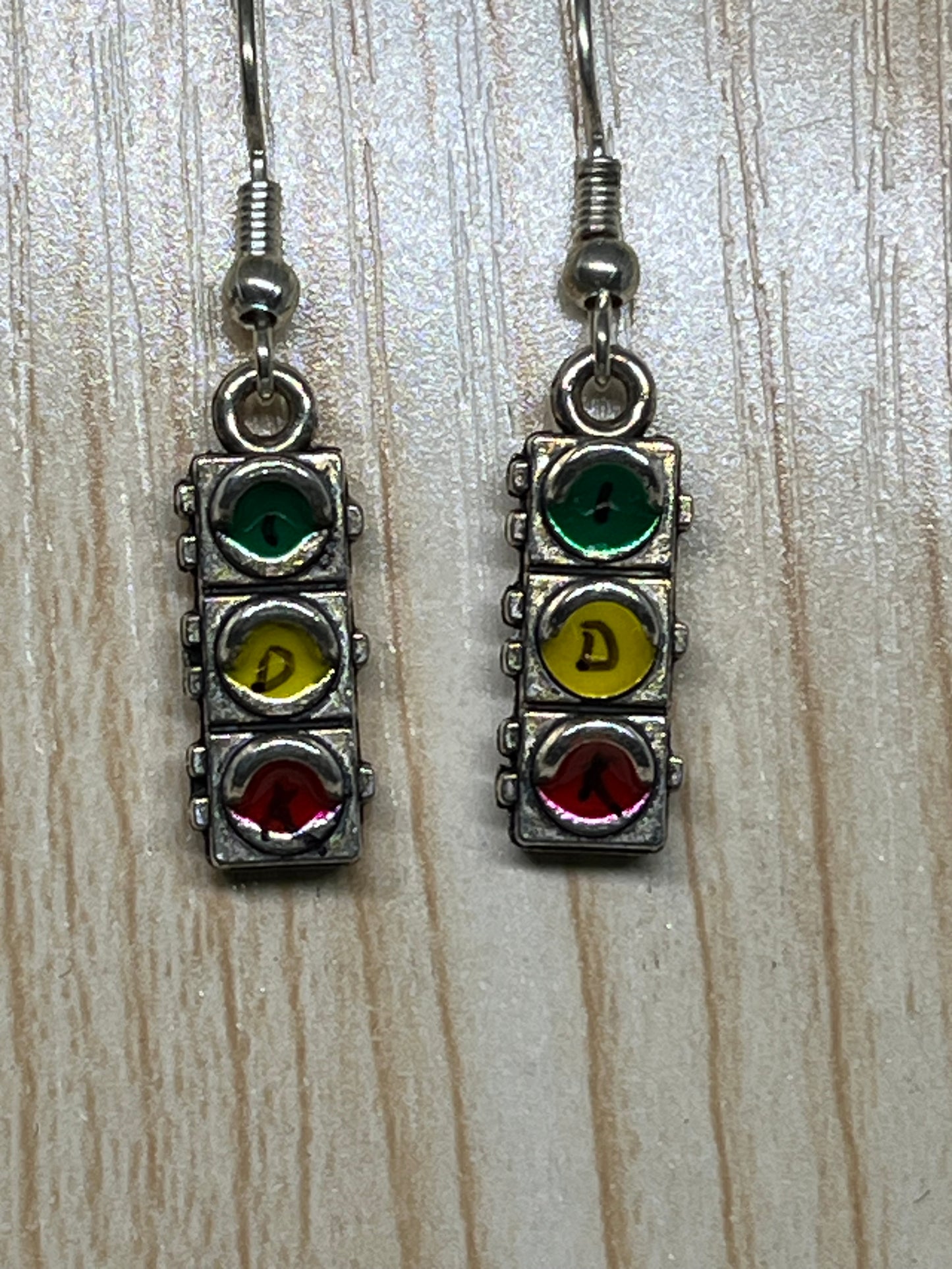 TS earrings E730