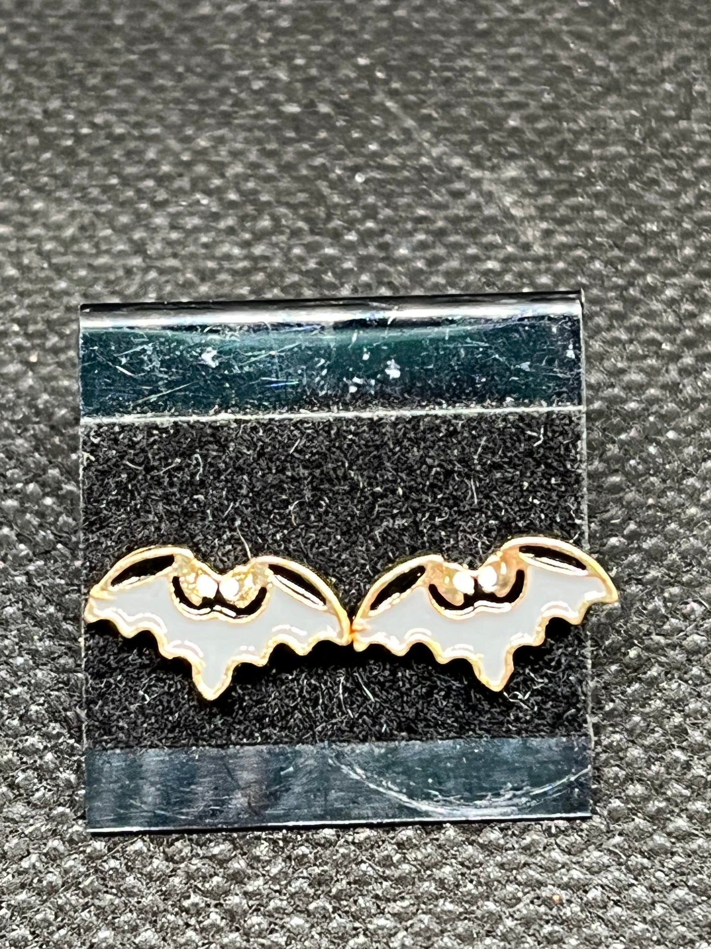 Bat earrings H230