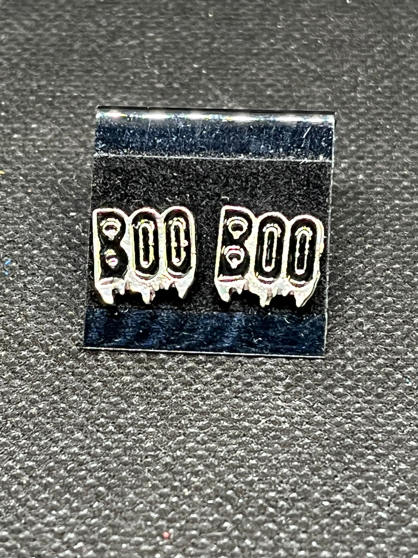 Boo earrings H218