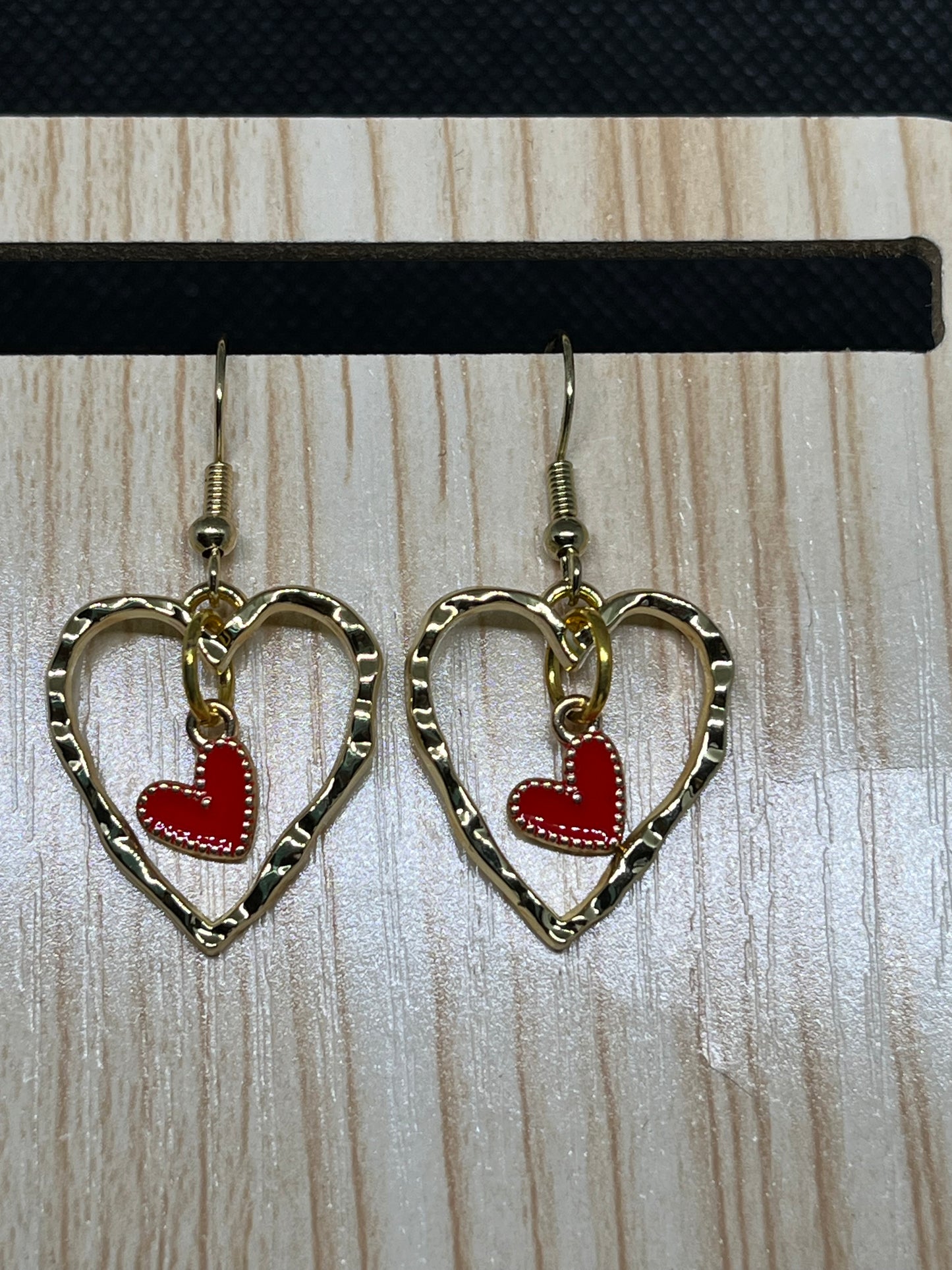 Heart earrings E580