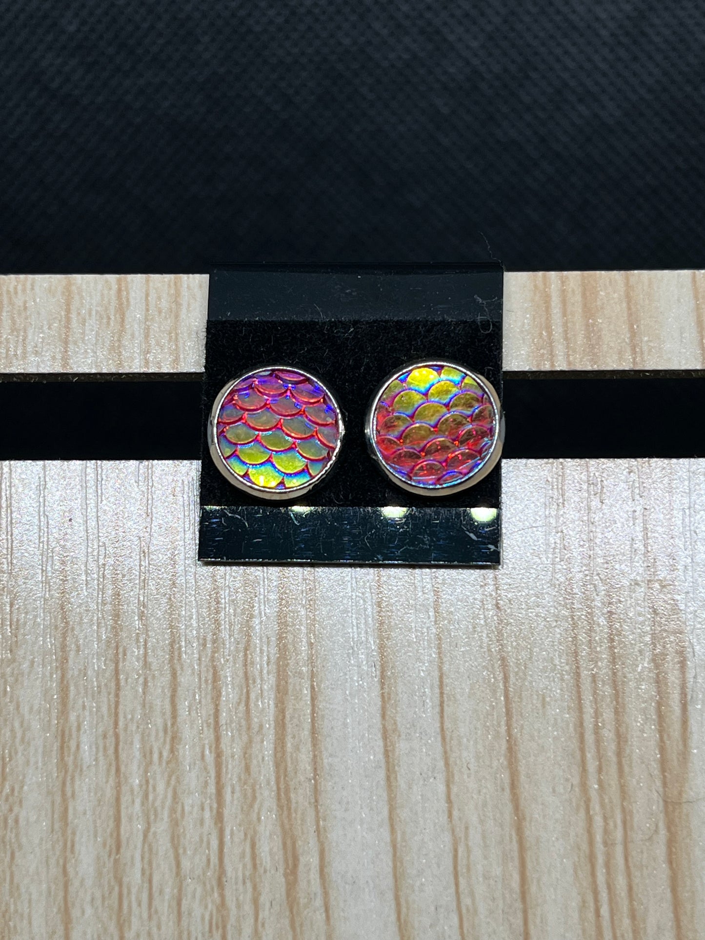 Iridescent, red scale, stud earrings E862