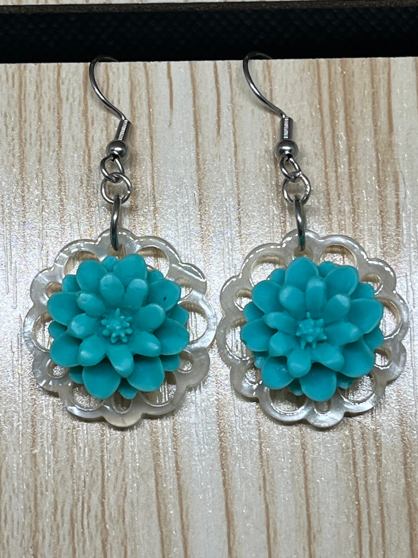 Flower earrings E188