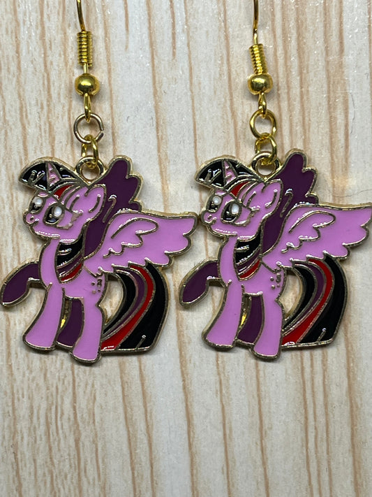 Character earrings E747