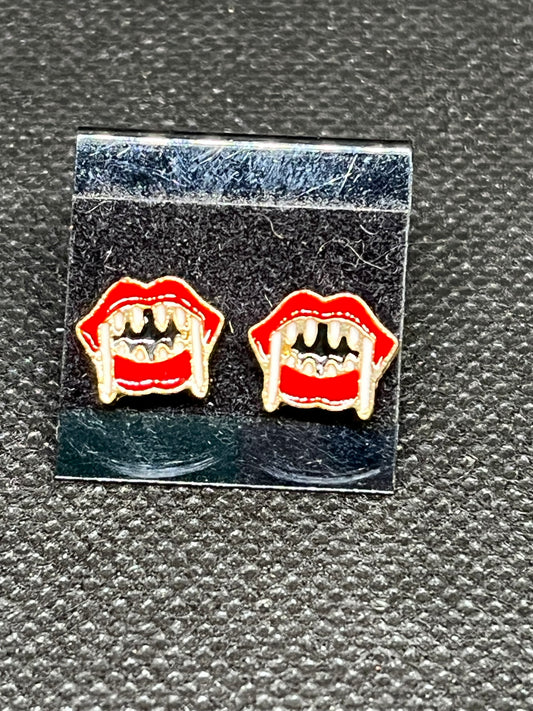 Vampire mouth earrings H224