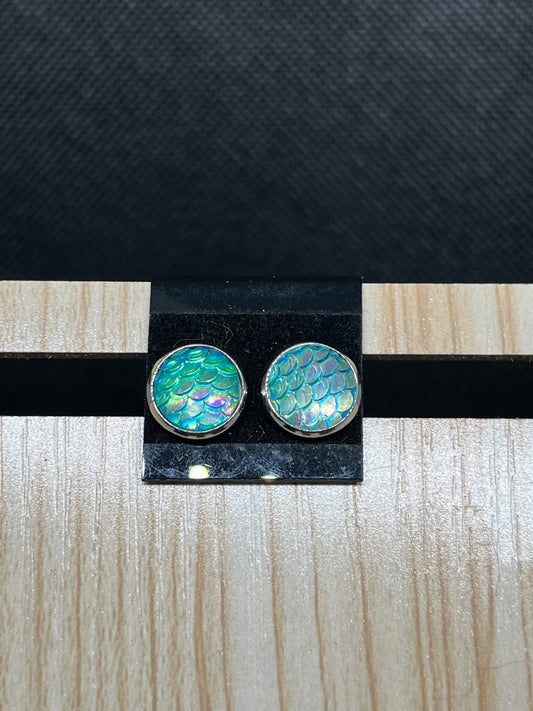 Iridescent aqua scale, stud earrings E863