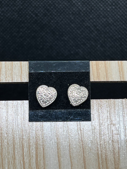 Heart earrings E526