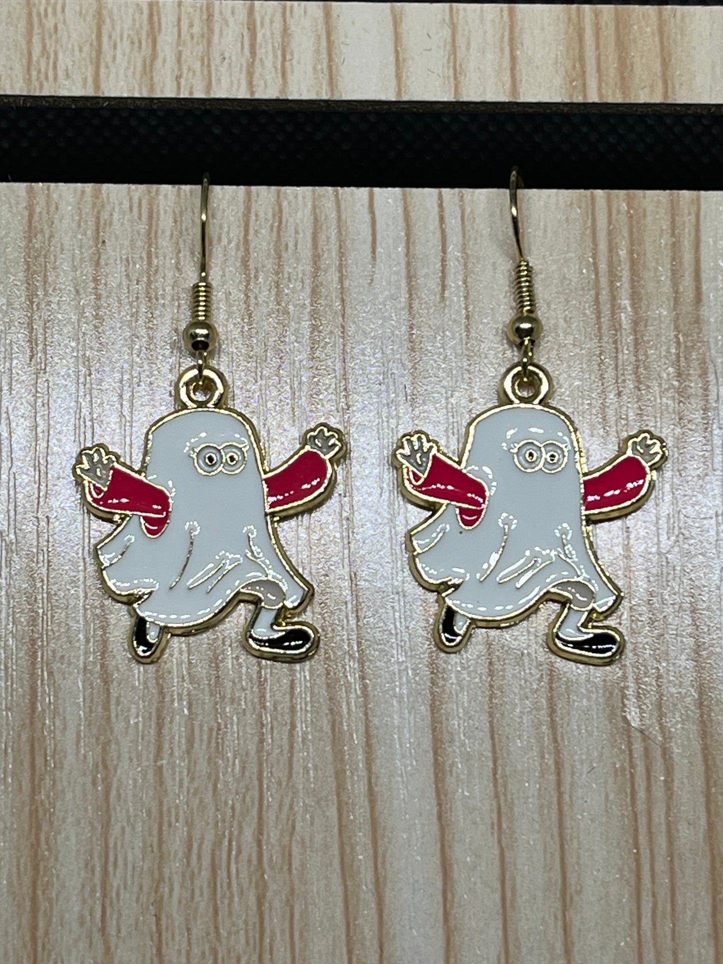 Character earrings E741