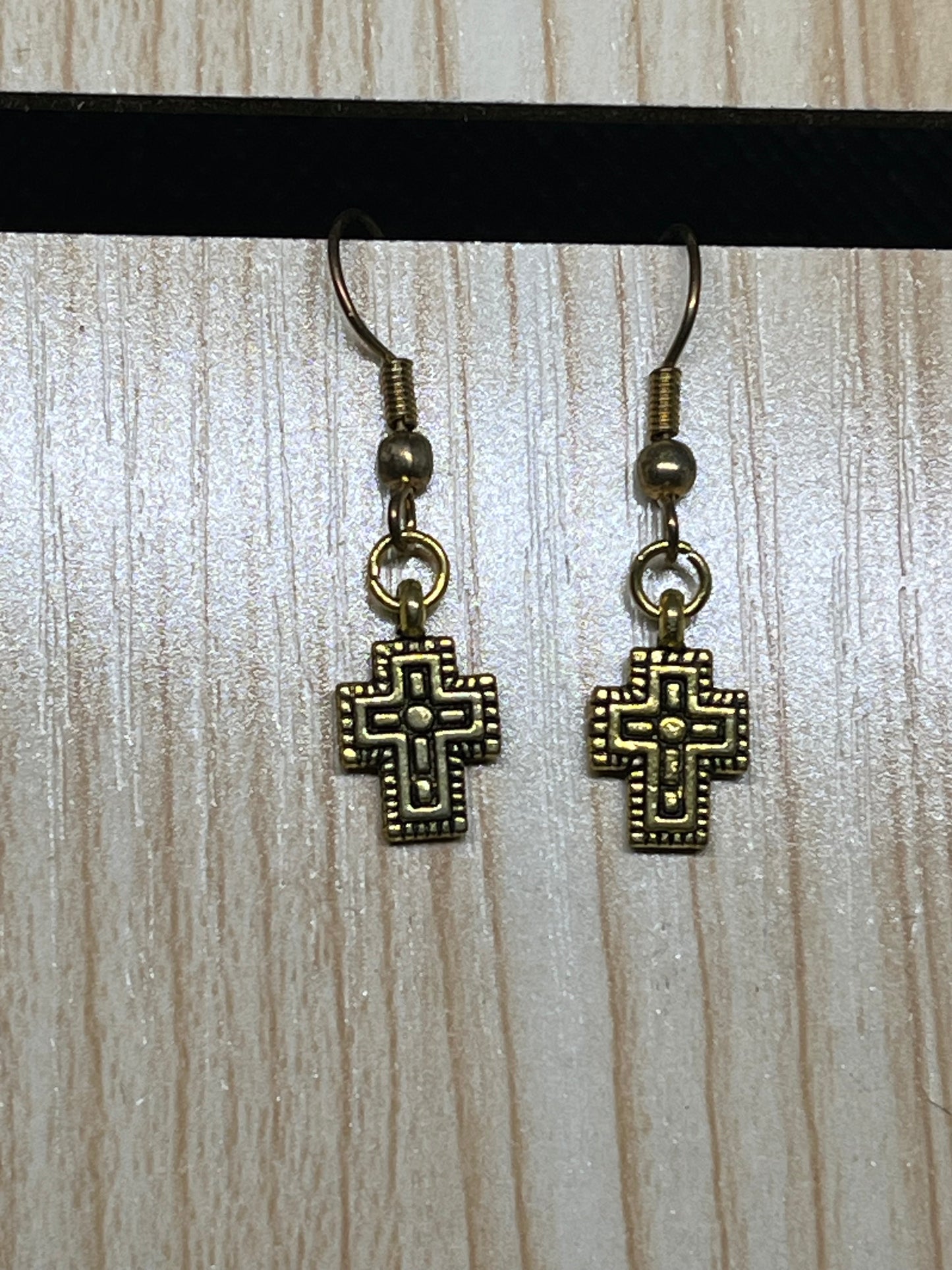Cross earrings E470