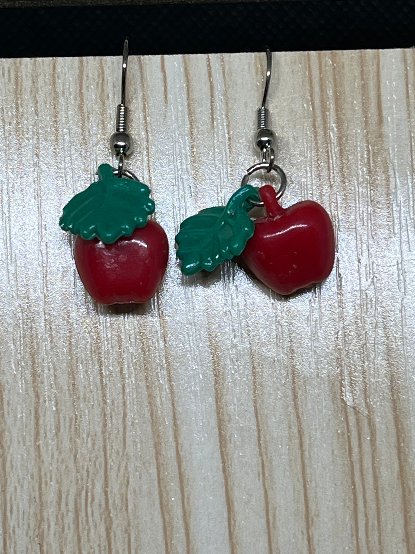 Apple earrings E160
