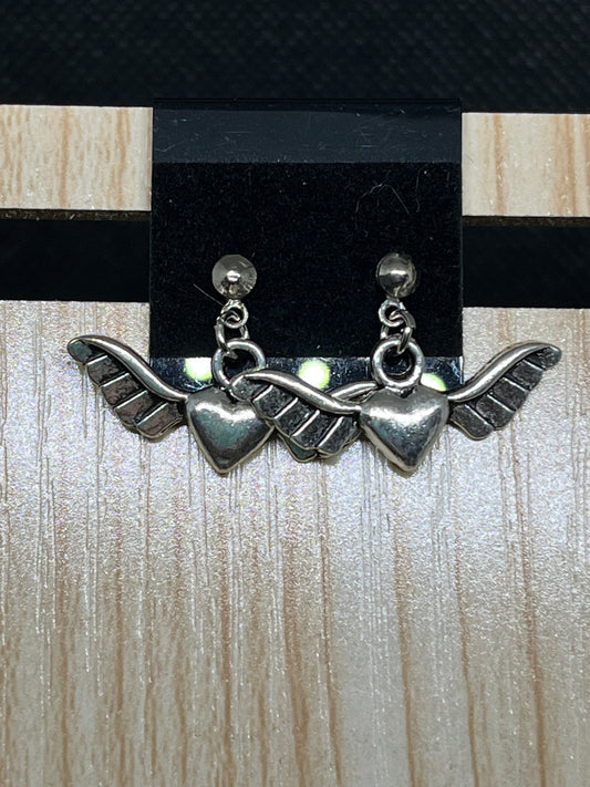 Heart earrings E538